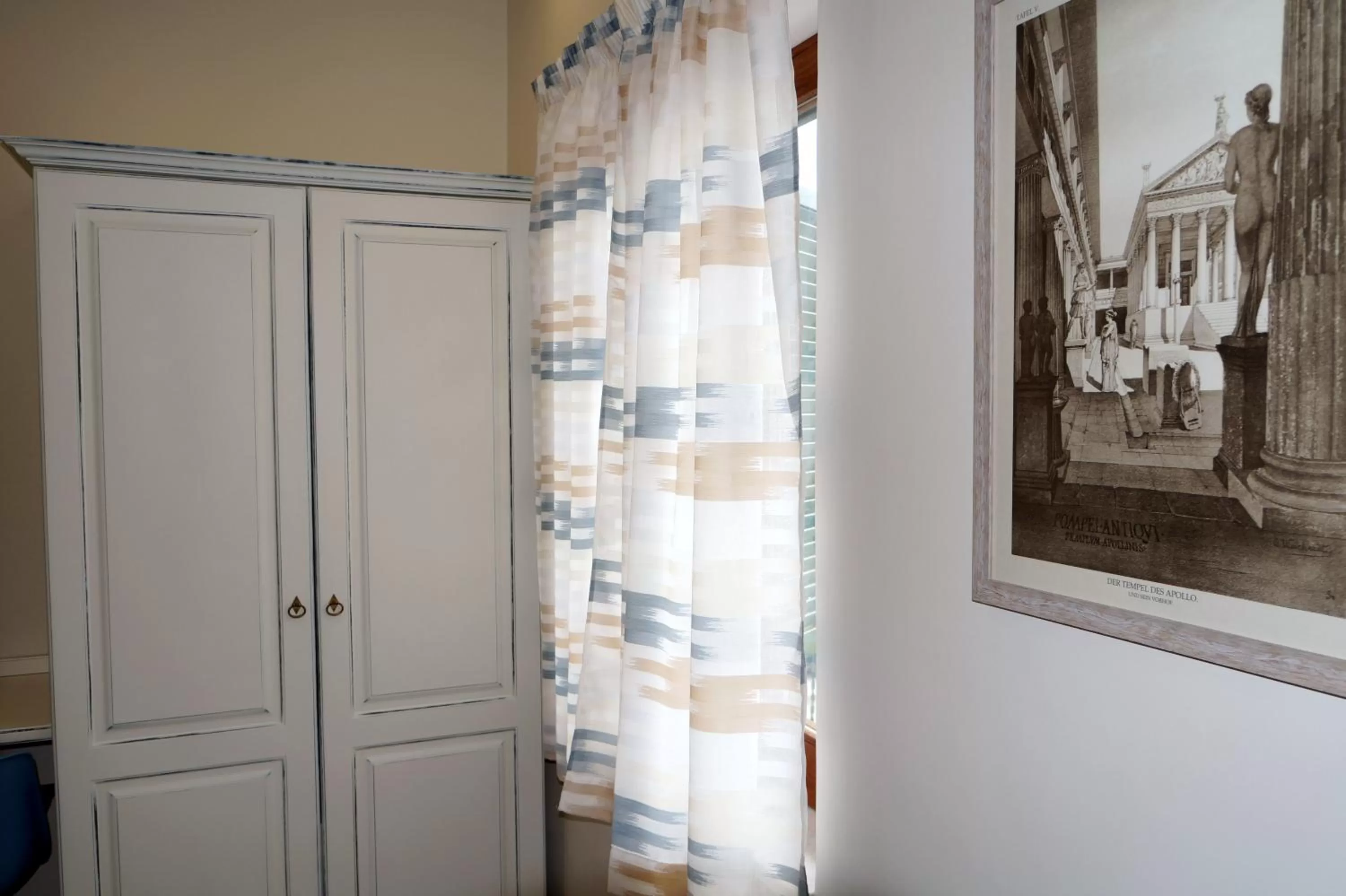 Decorative detail in Nolana '86