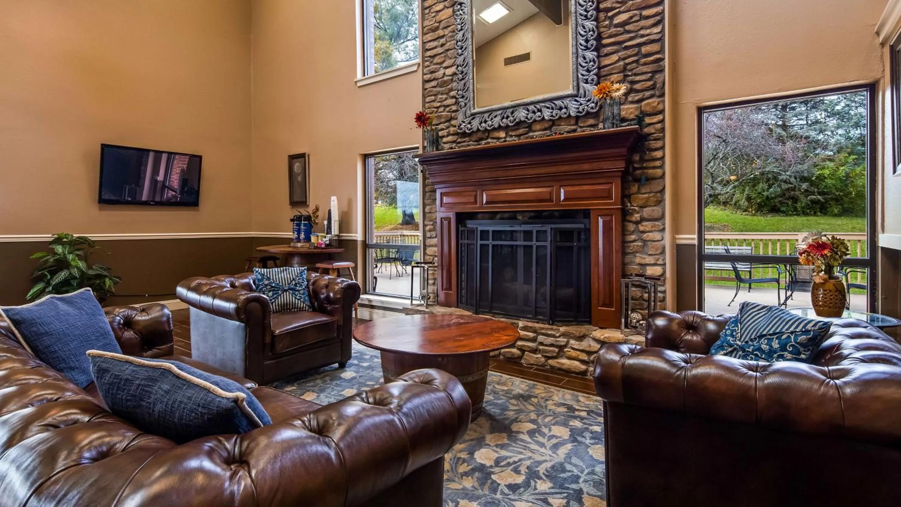 Lobby or reception in Best Western Shelbyville Lodge