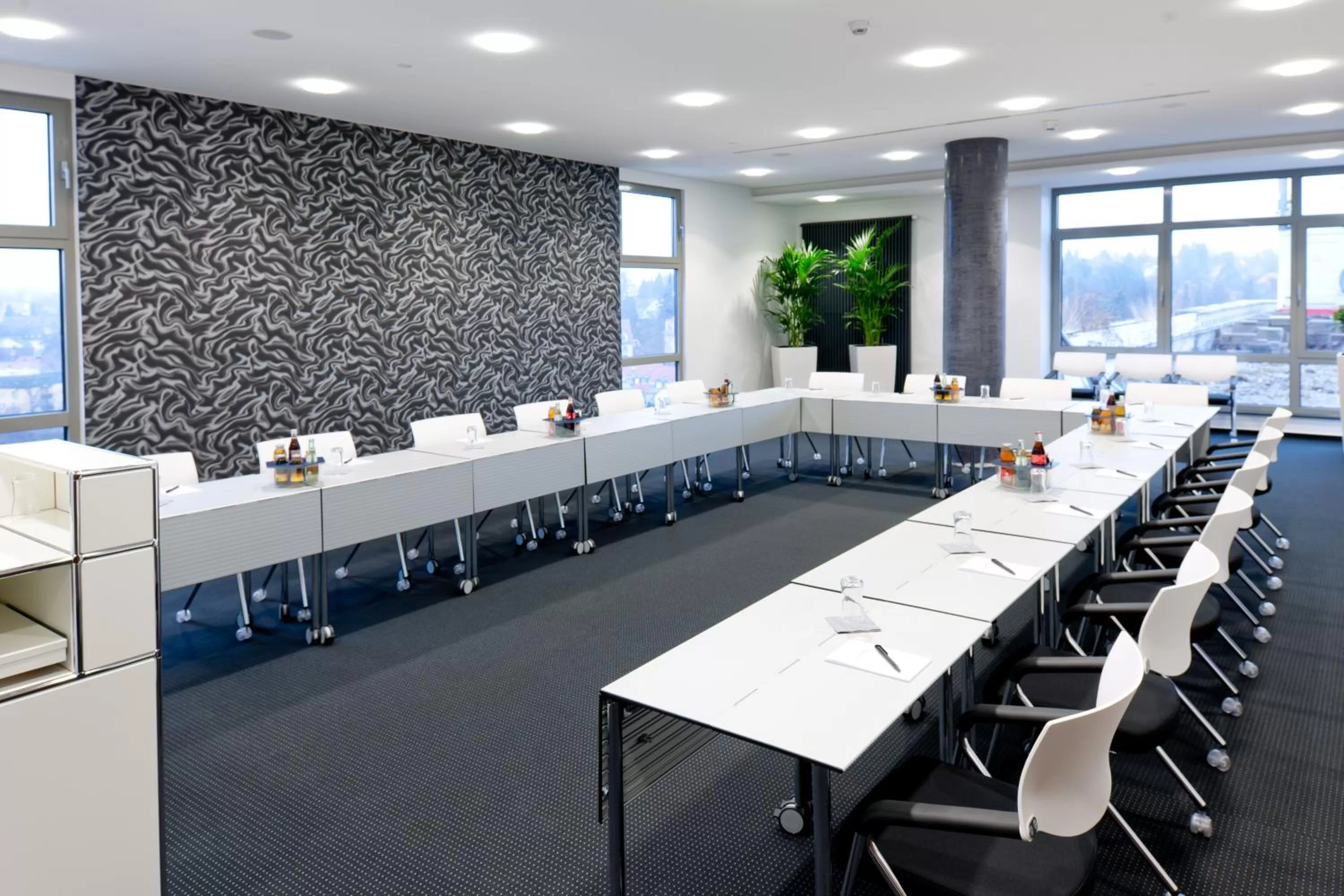 Business facilities in Panorama Hotel Schweinfurt