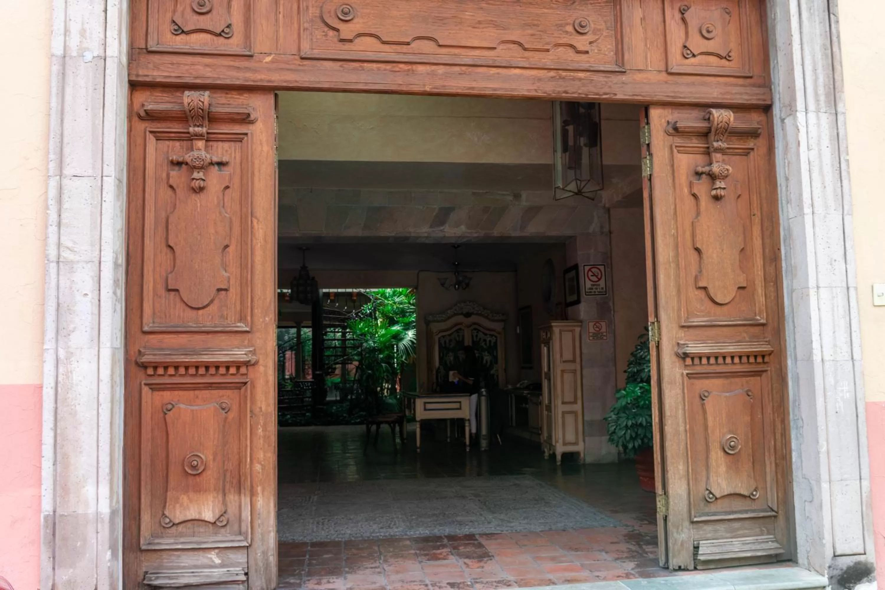 Facade/entrance in Casa Magica
