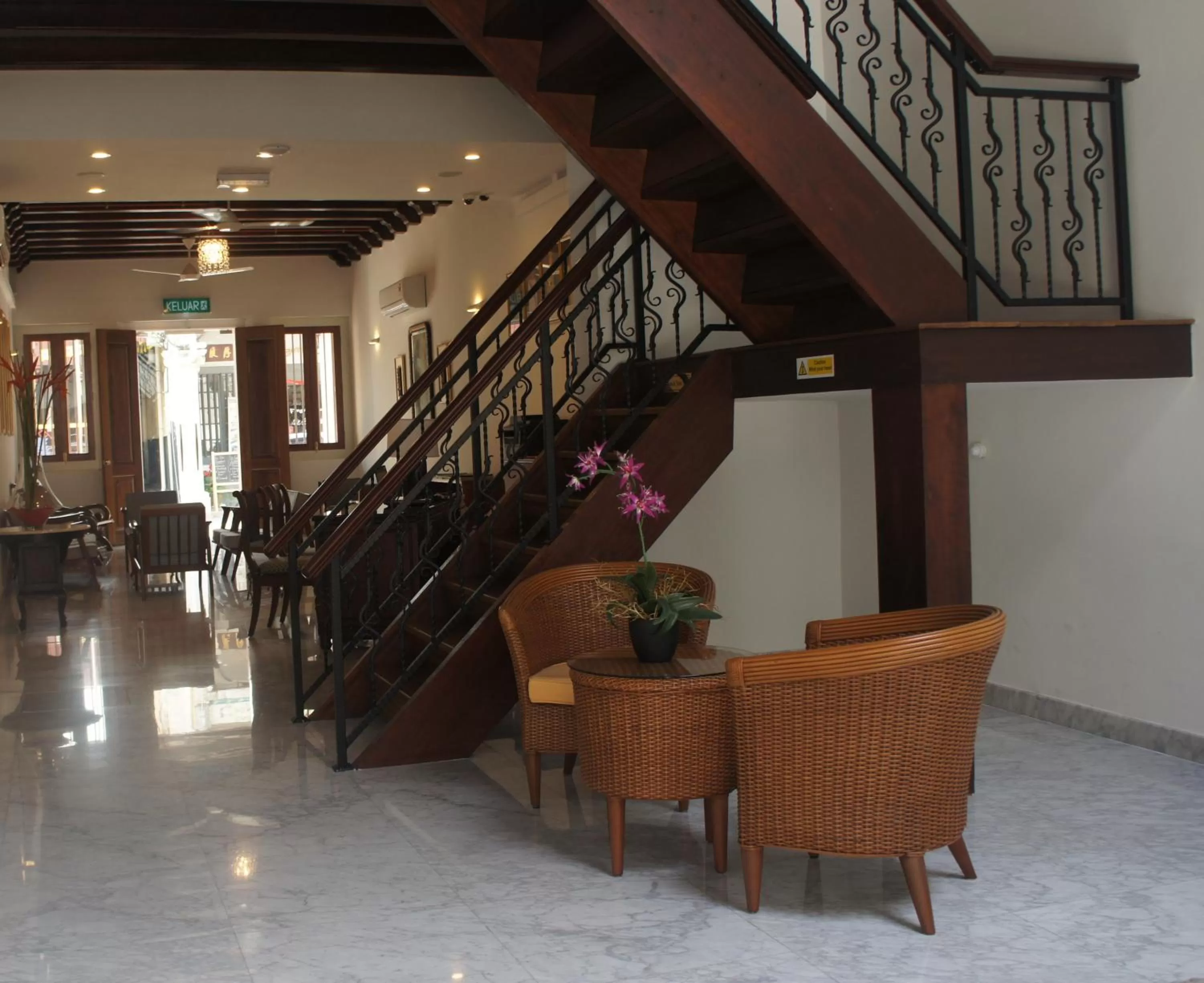 Decorative detail in Heeren Straits Hotel