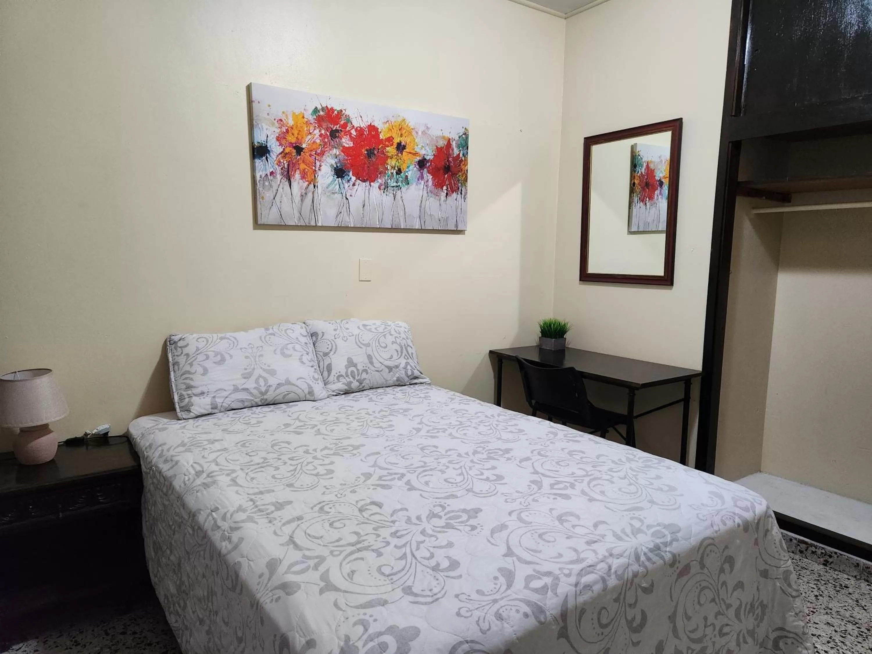 Photo of the whole room, Bed in Casa Altamira