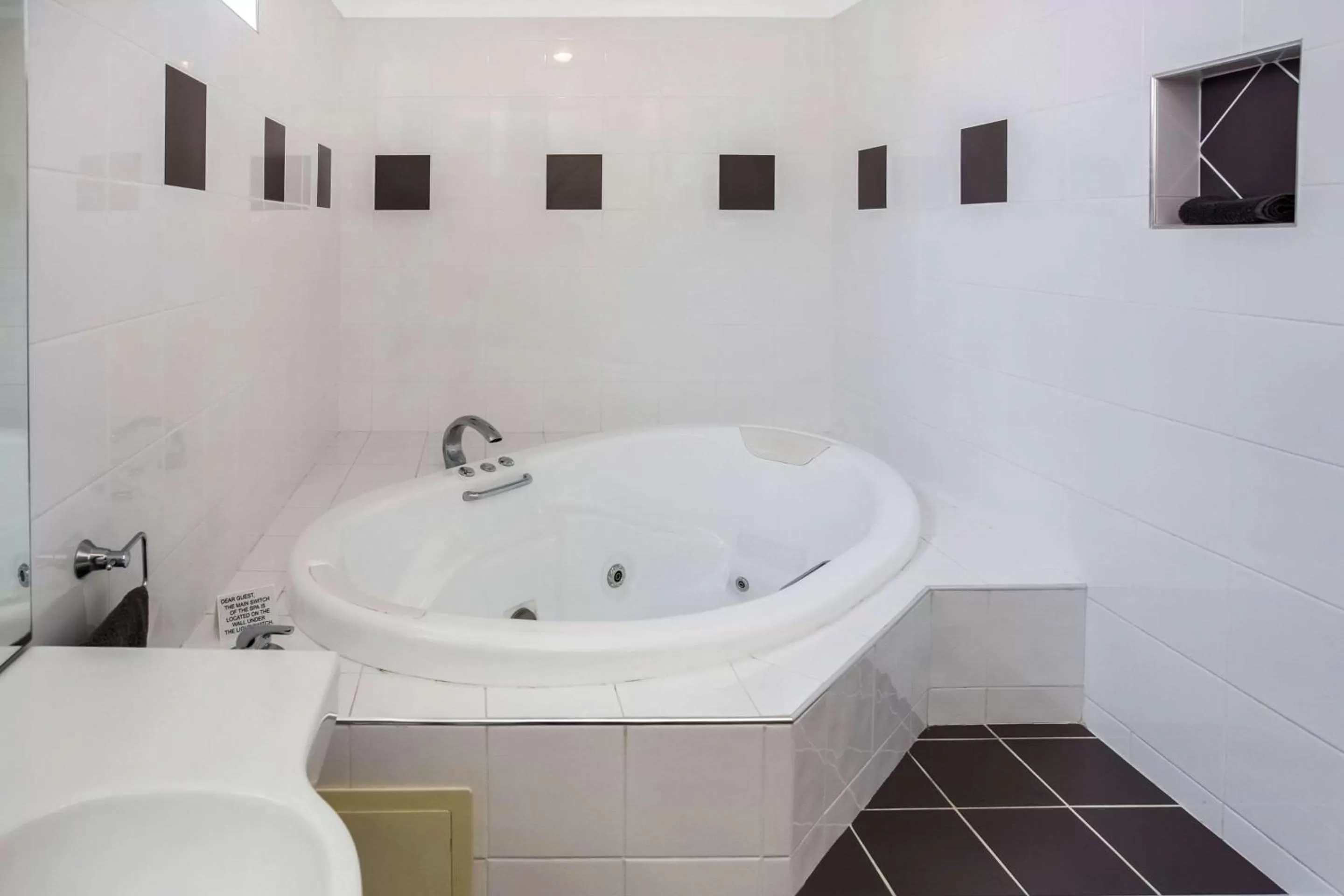 Bedroom in Comfort Inn On Raglan