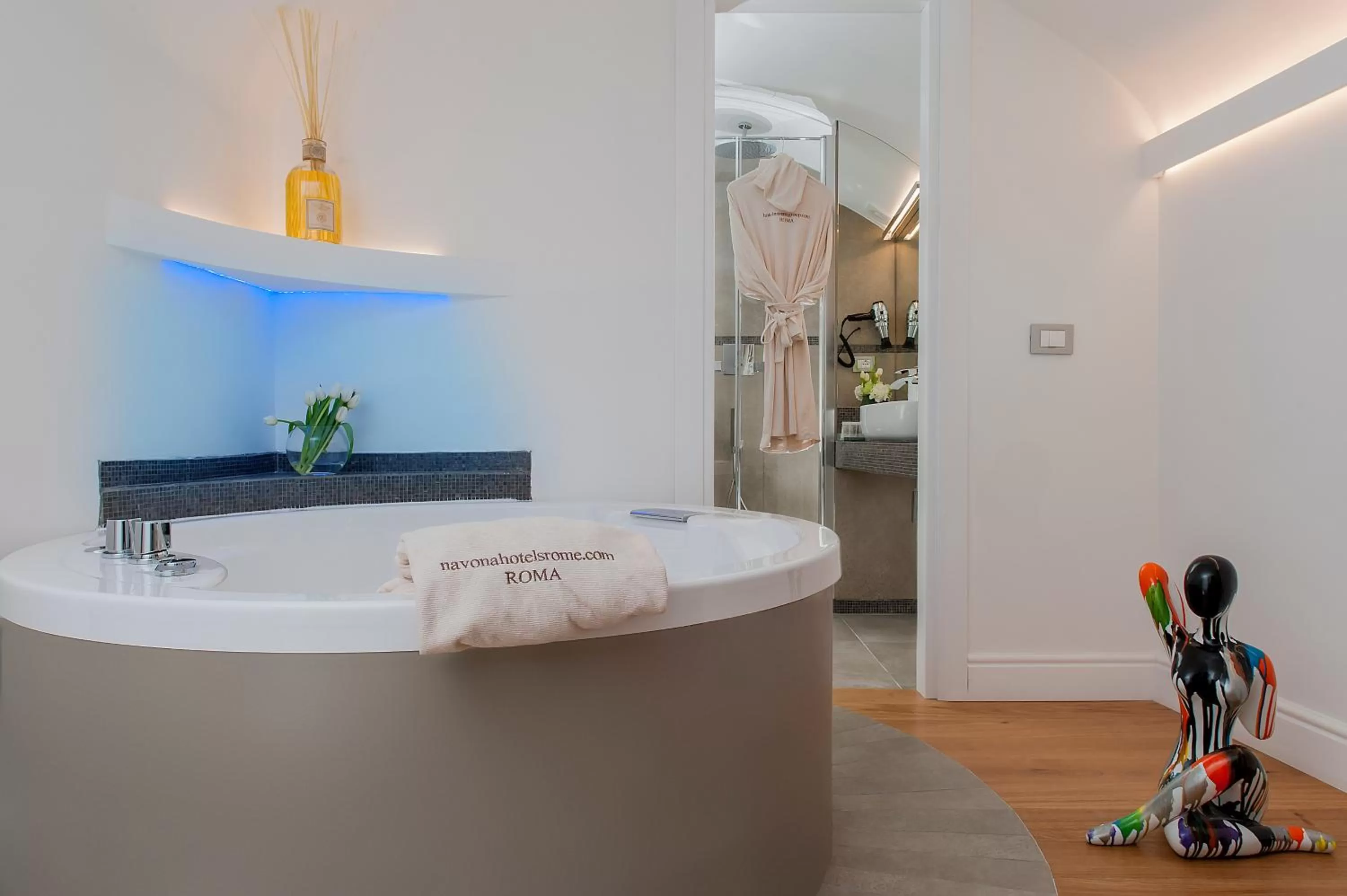 Bathroom in Hotel Navona