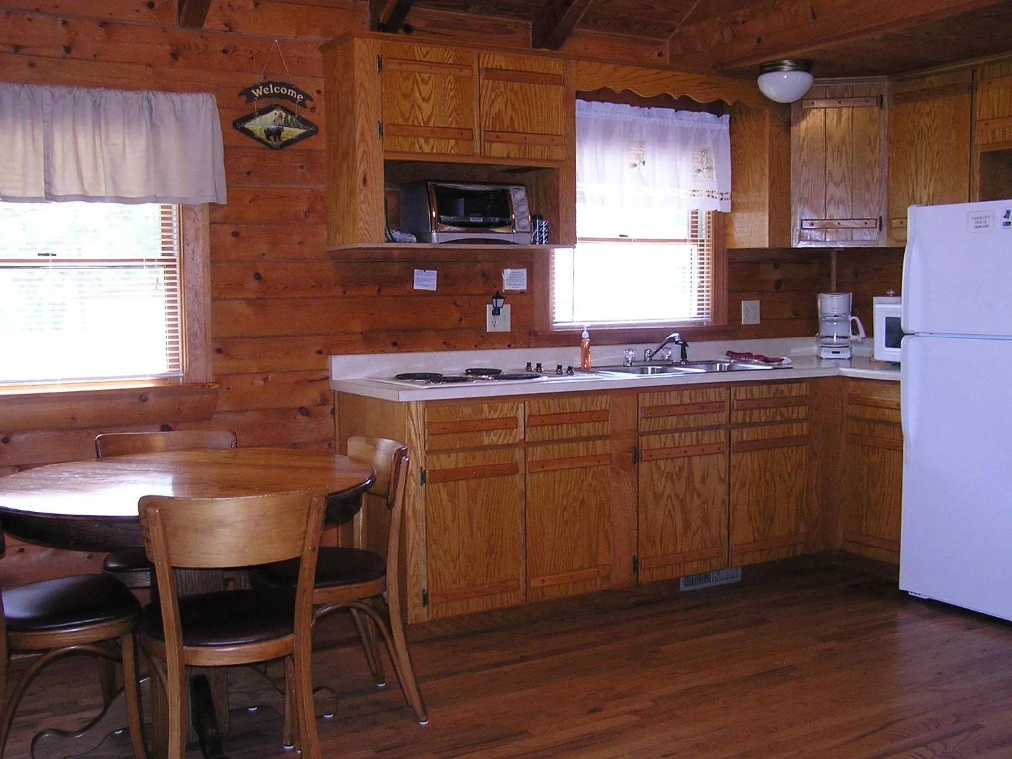 Kitchen or kitchenette in Mill Creek Resort on Table Rock Lake