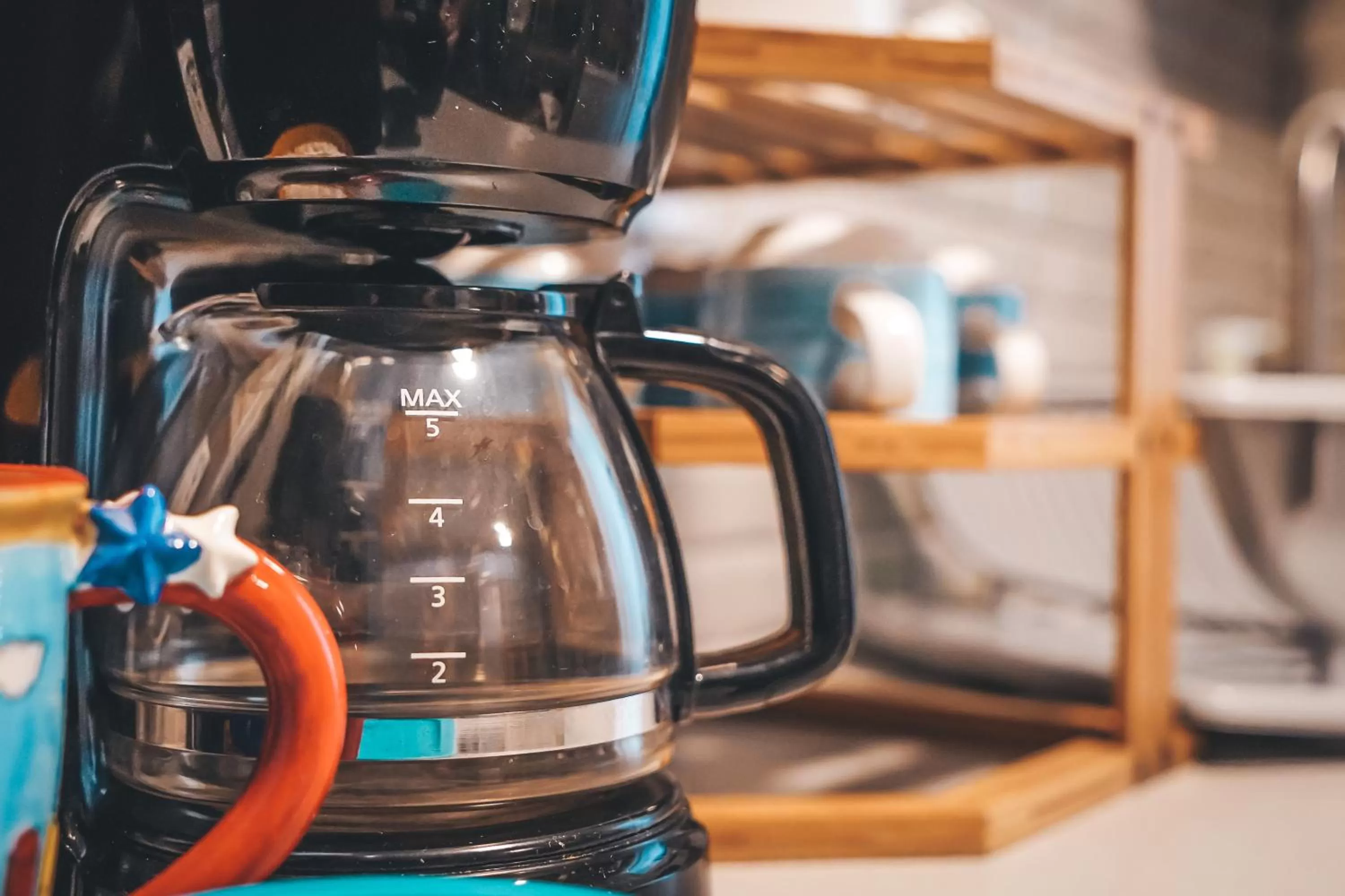 Coffee/tea facilities in Hollywood Light Haven Lodge