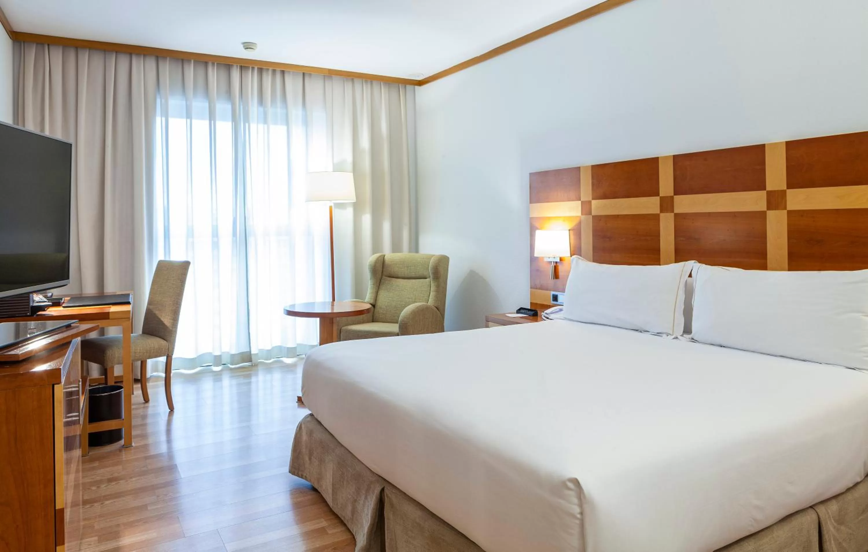 Bed in Senator Parque Central