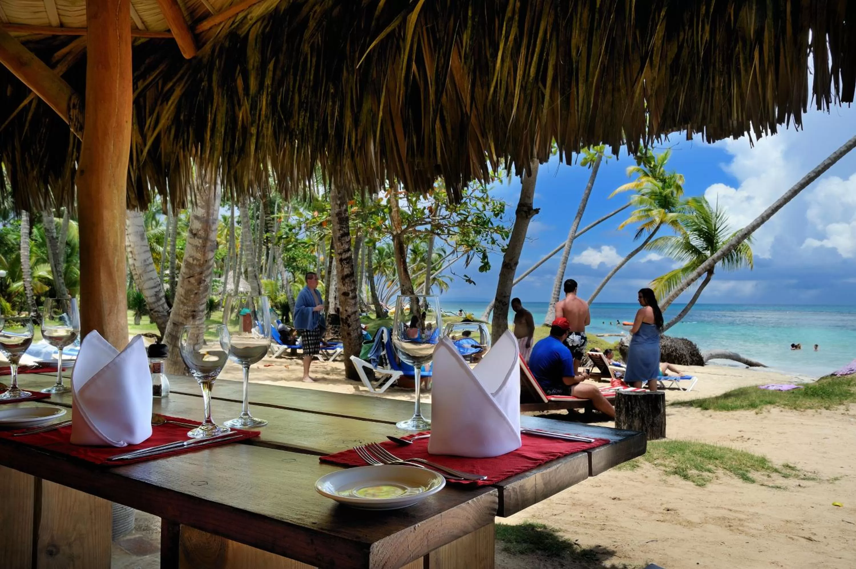 Restaurant/places to eat in Hotel Atlantis