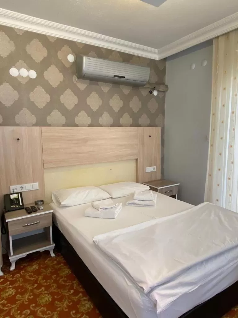 Photo of the whole room, Bed in Sakran Hotel