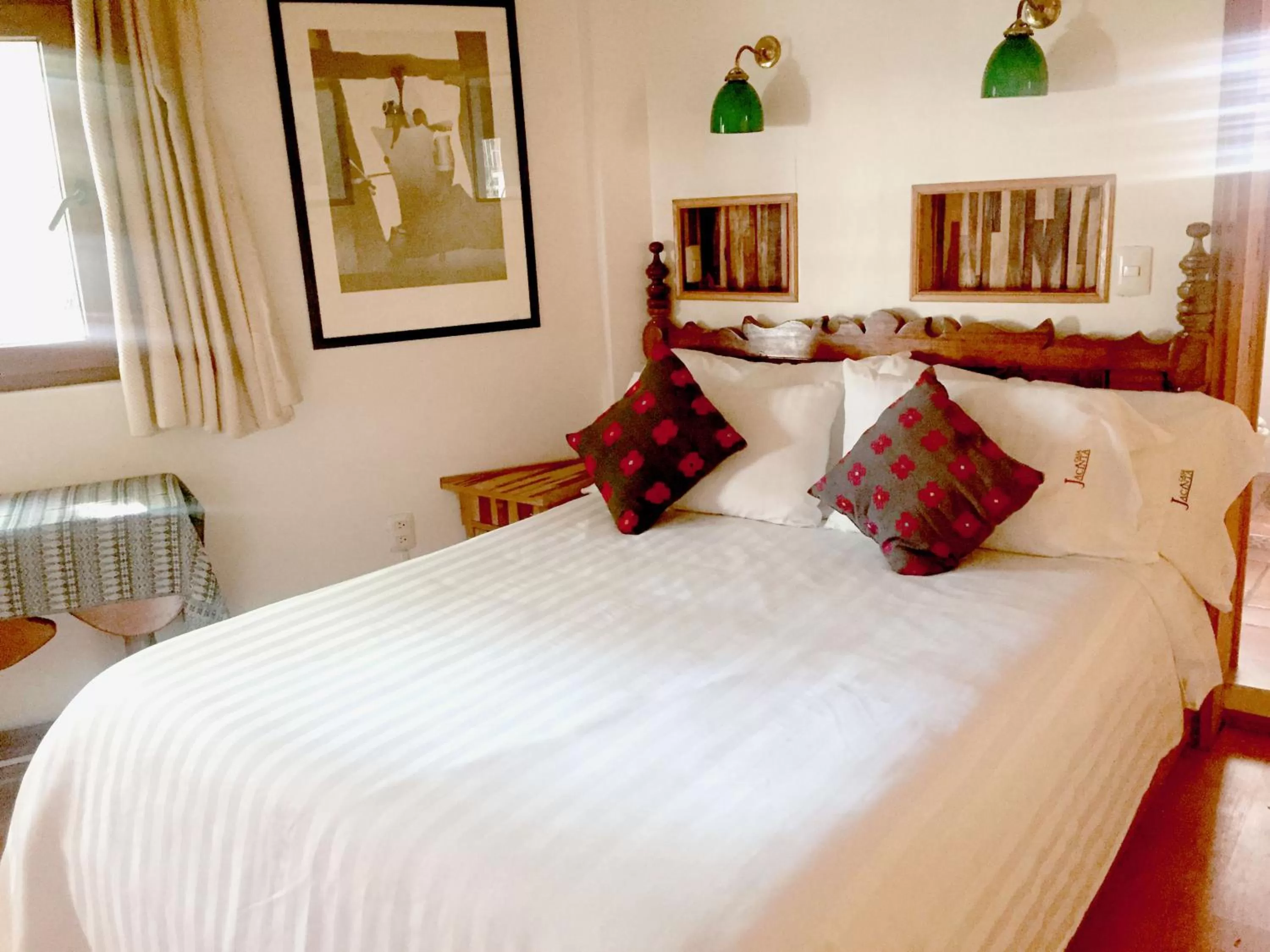 Bedroom, Bed in Casa Jacinta Guest House