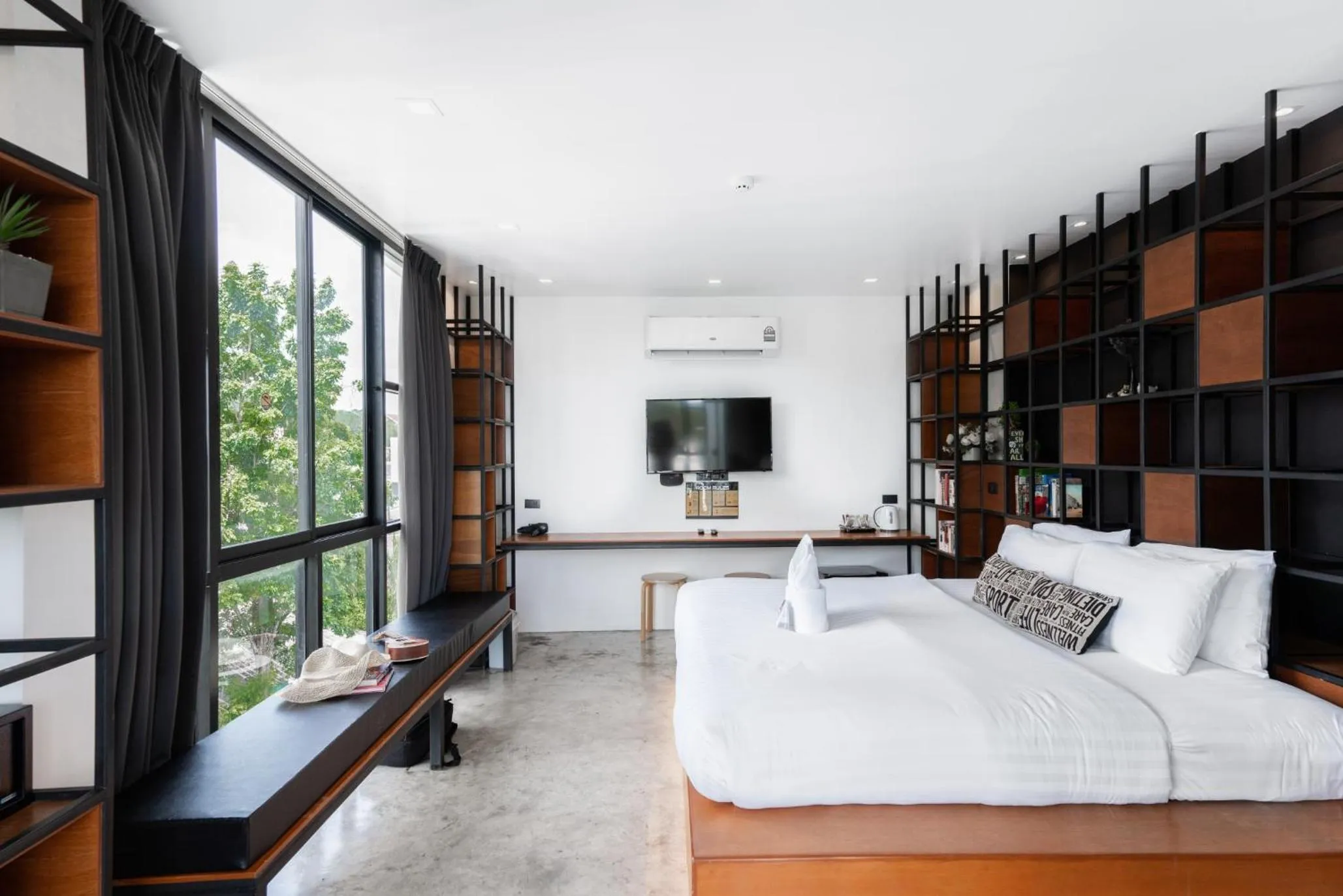 Property building, Bed in Book a Bed Poshtel - SHA Plus