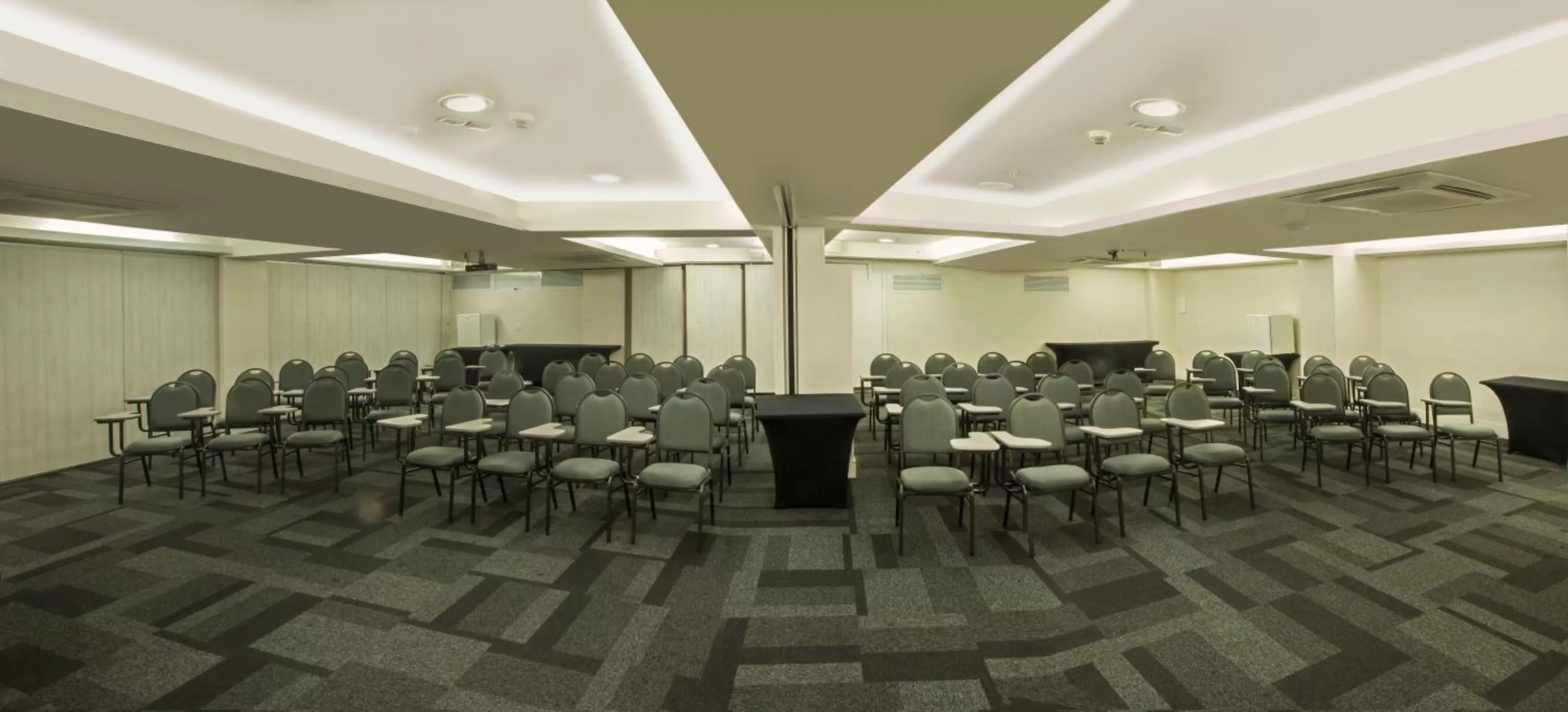 Meeting/conference room in Hotel WZ Jardins