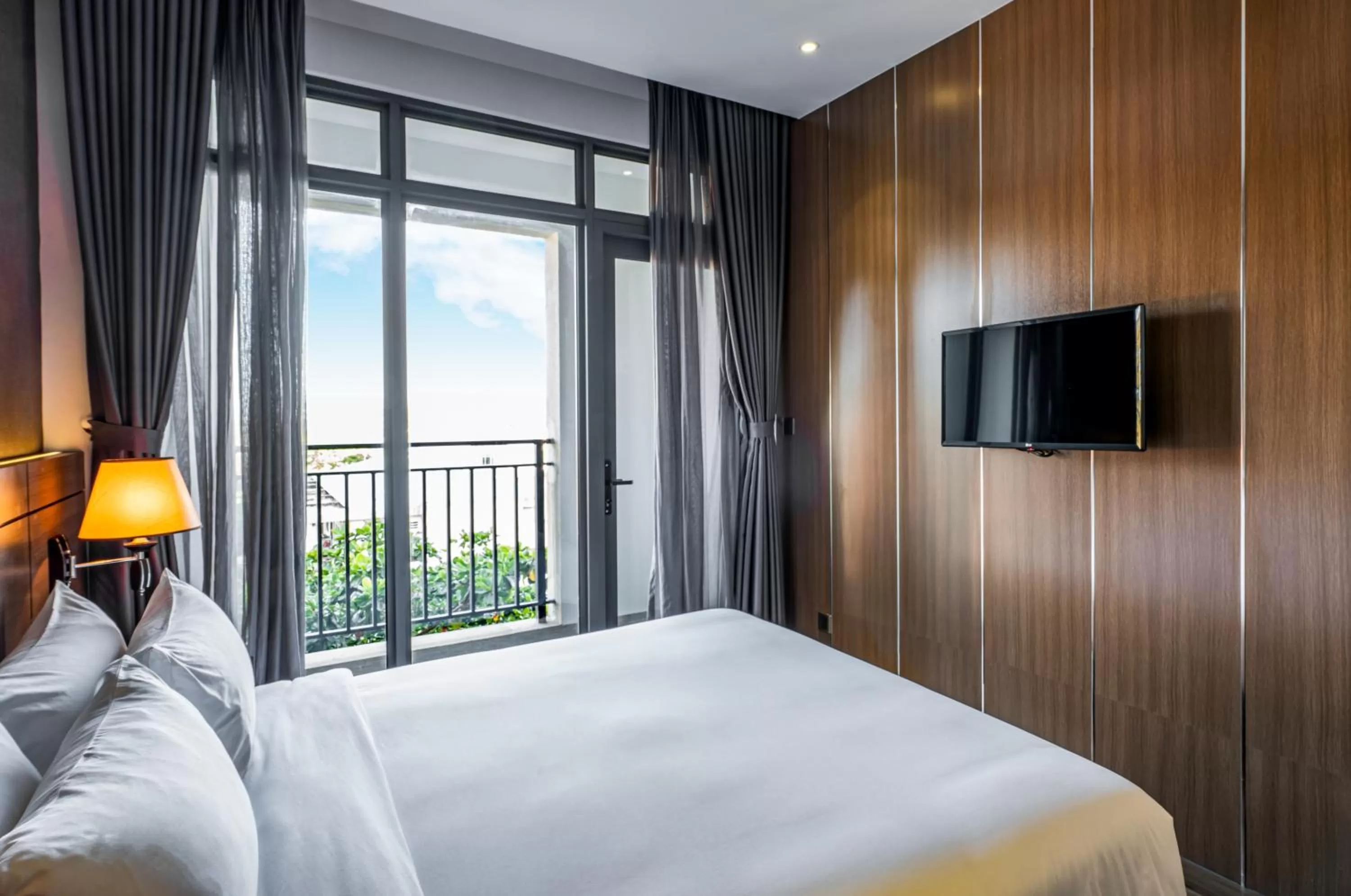 Bedroom, Bed in The Cap Hotel