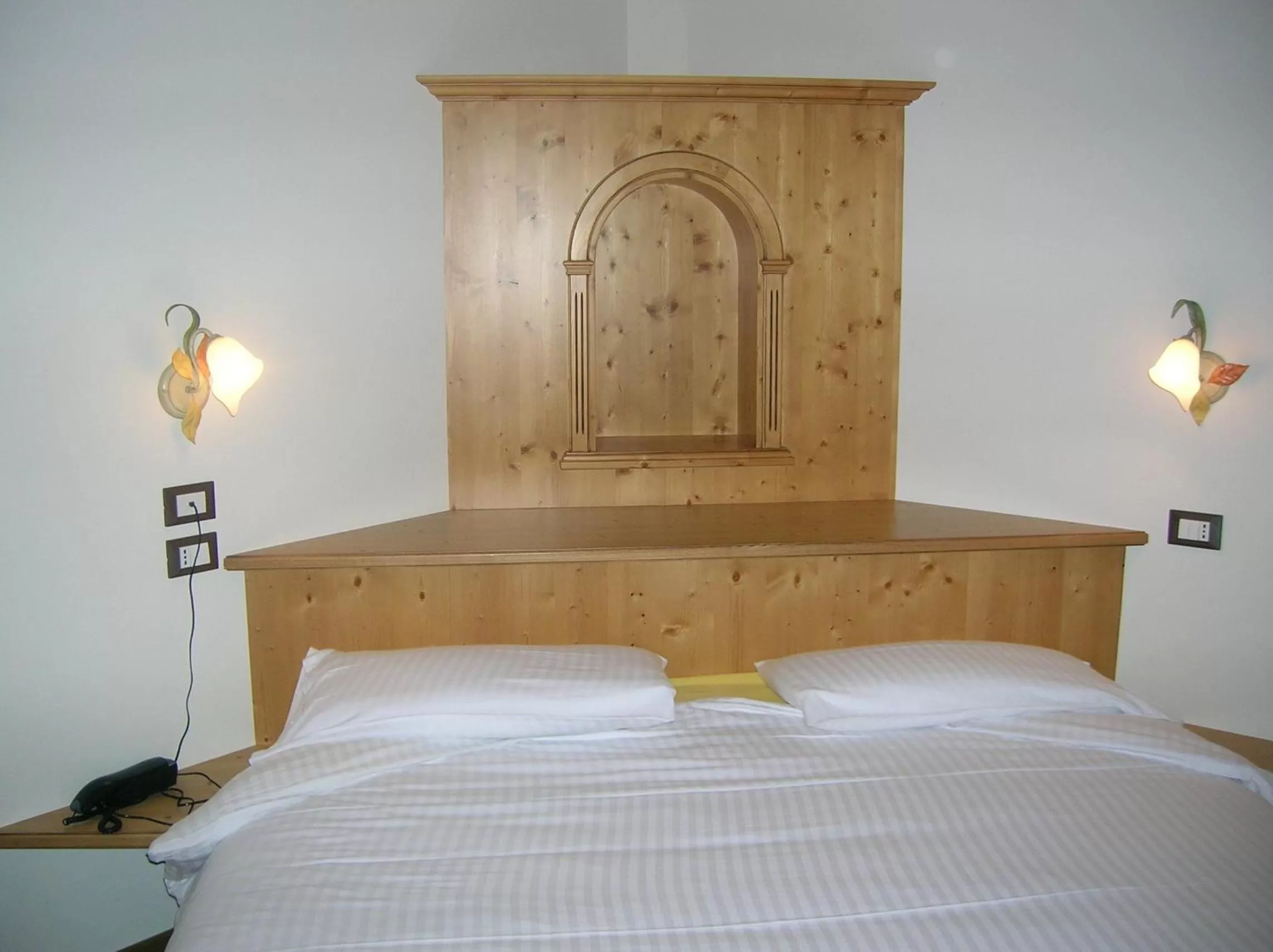 Decorative detail, Bed in Hotel Villa Fosine