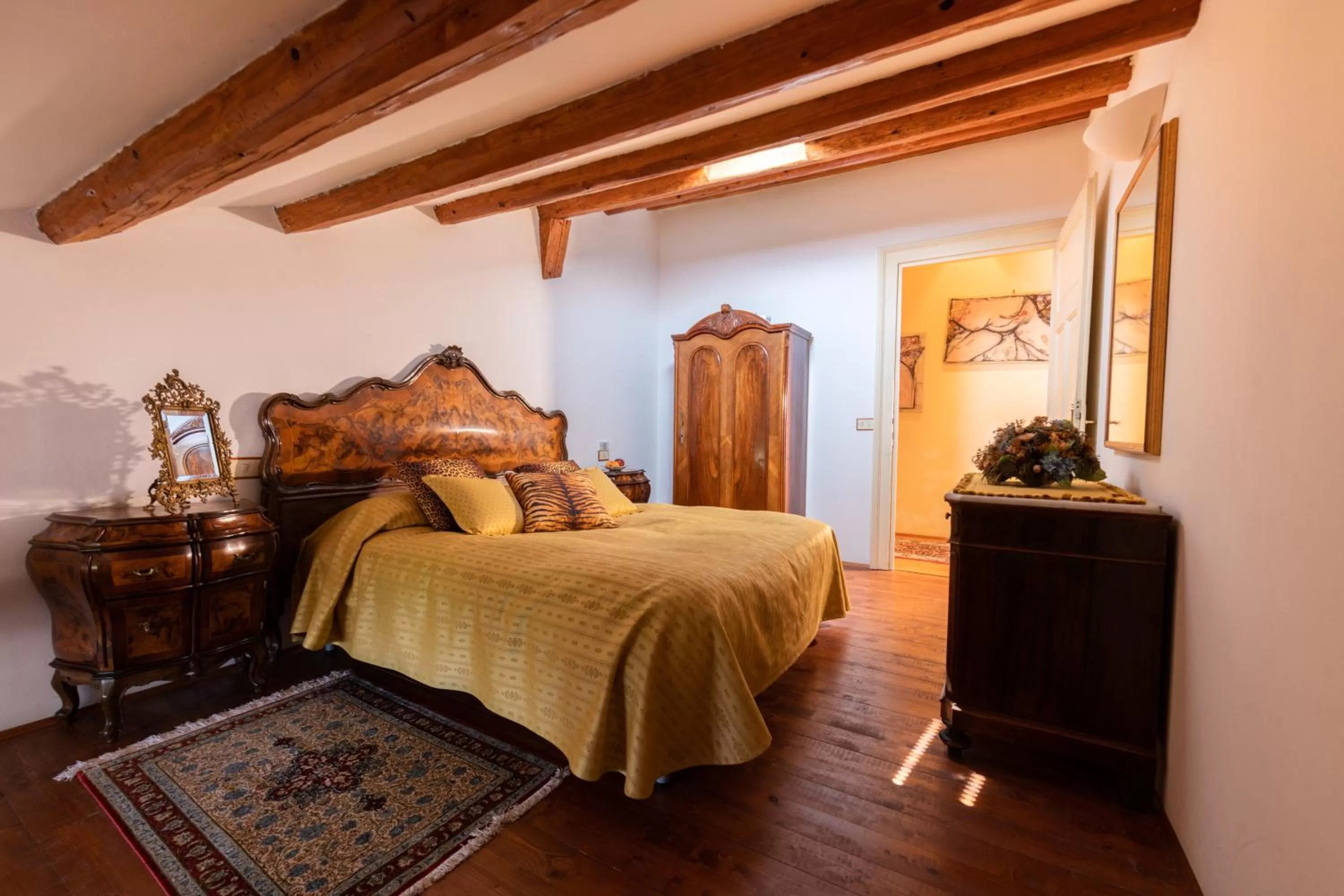 Photo of the whole room, Bed in Castello Di Spessa - Residenze d'epoca