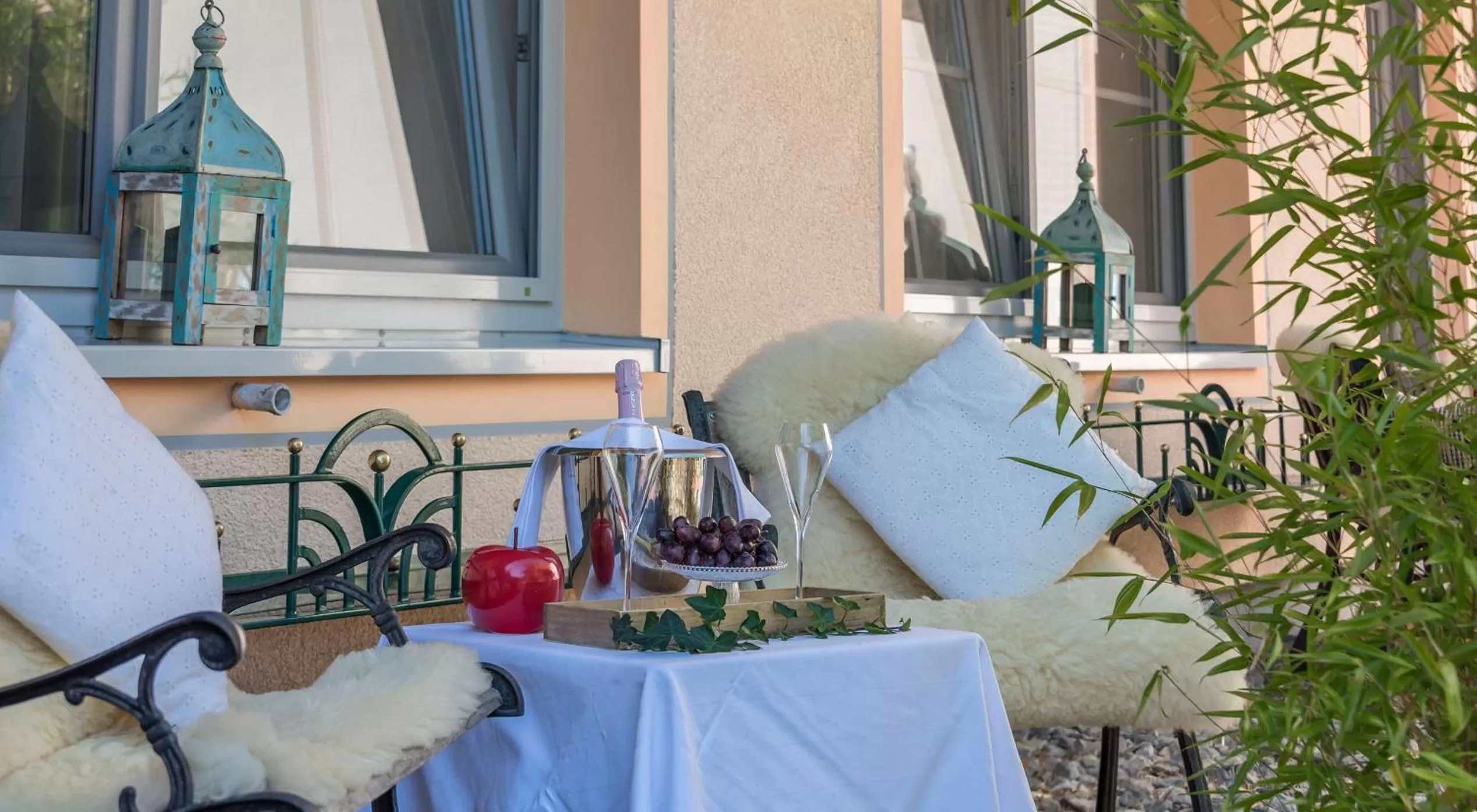 Property building in Hotel Mutz Garni