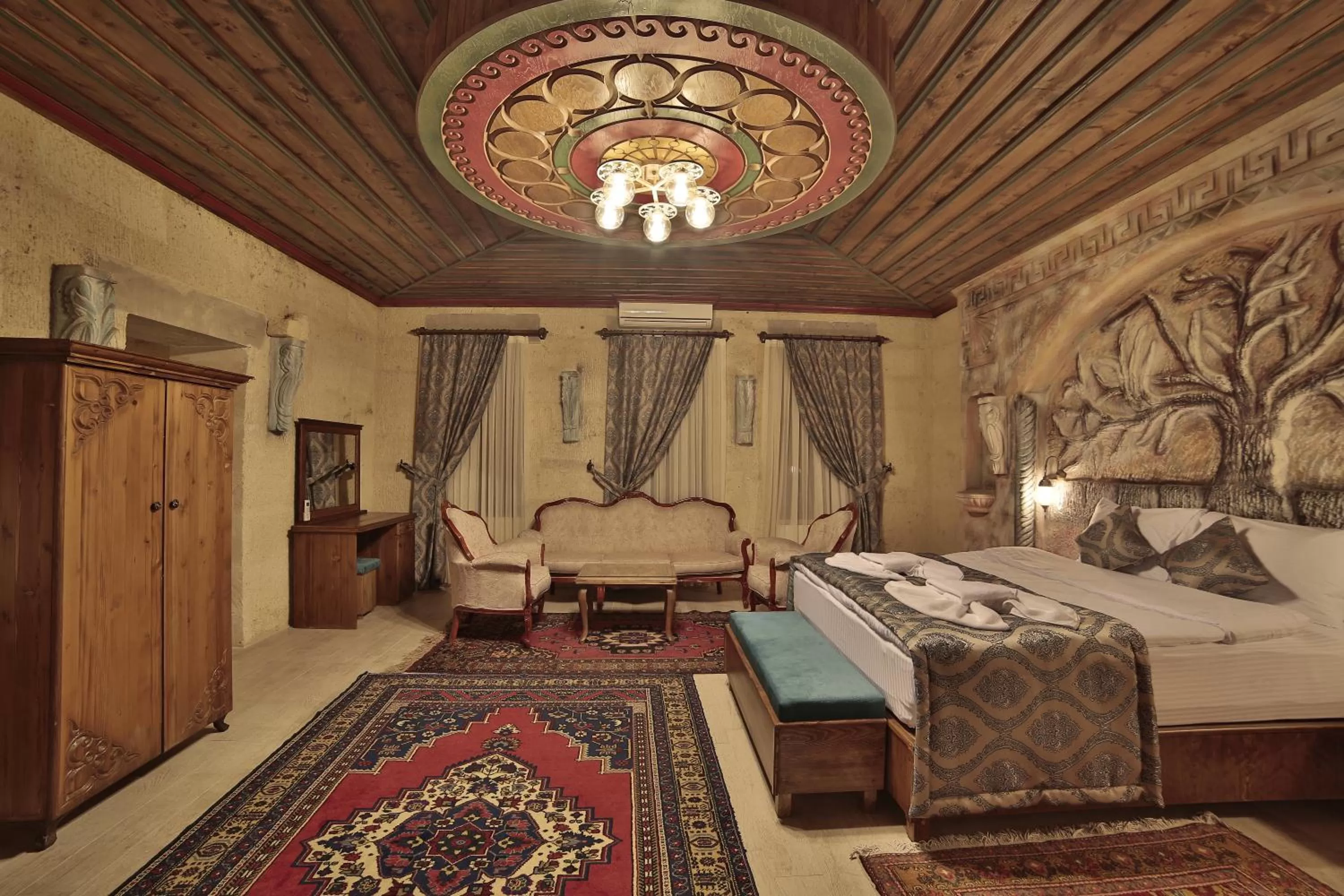 Shower, Bed in Grand Cappadocia Hotel