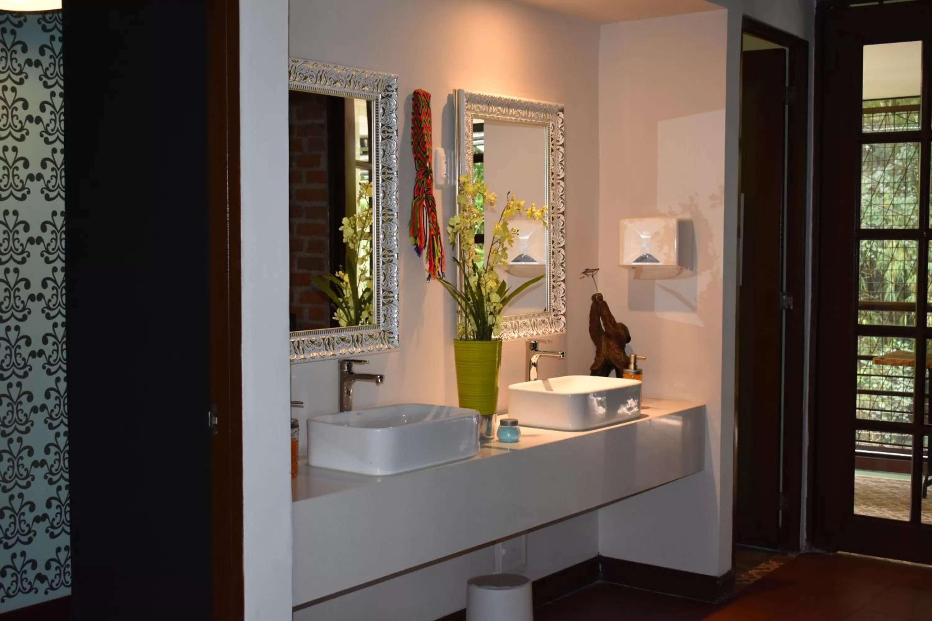 Public Bath, Bathroom in Hotel Bambu Inn