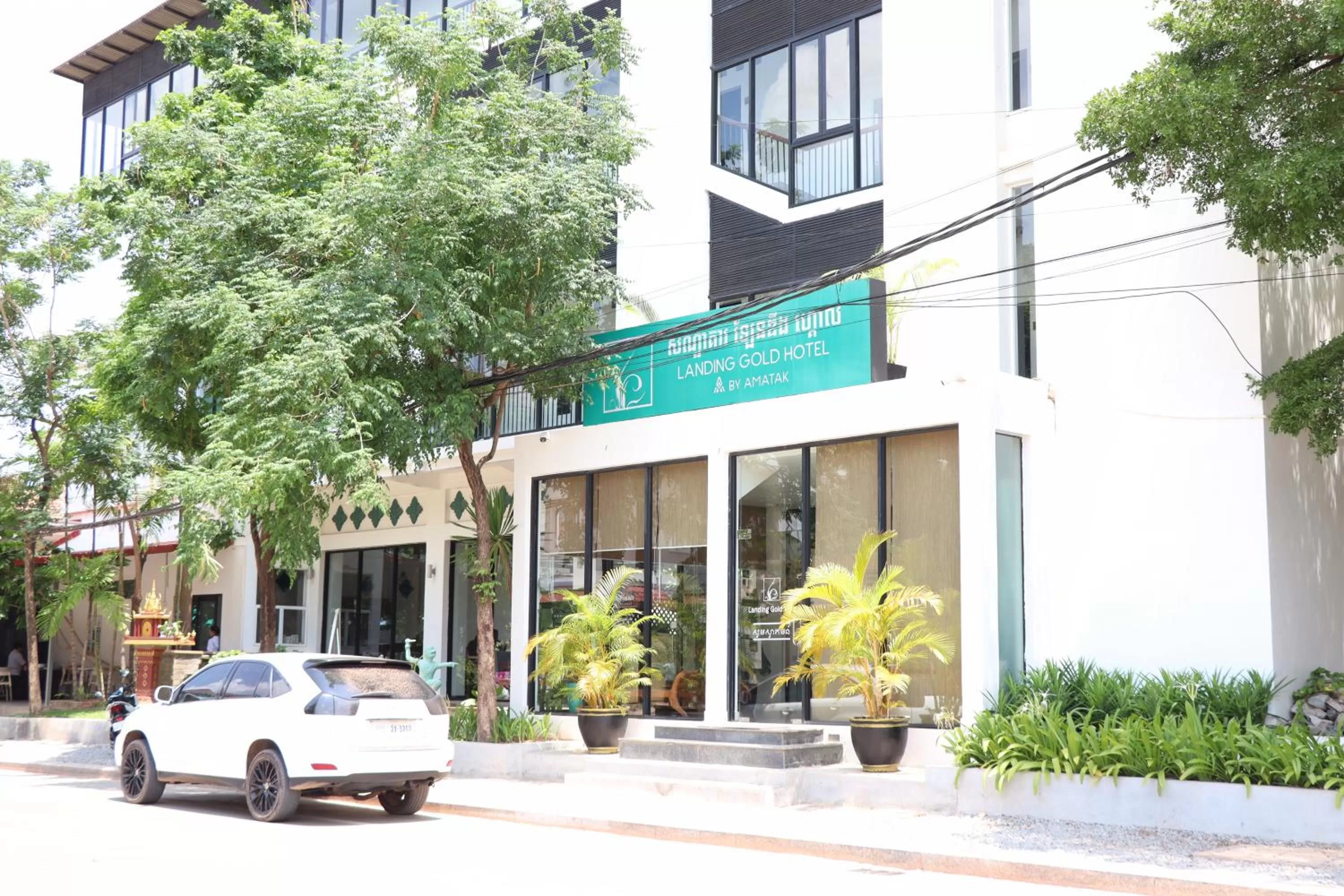 Property building in Landing Gold by Amatak