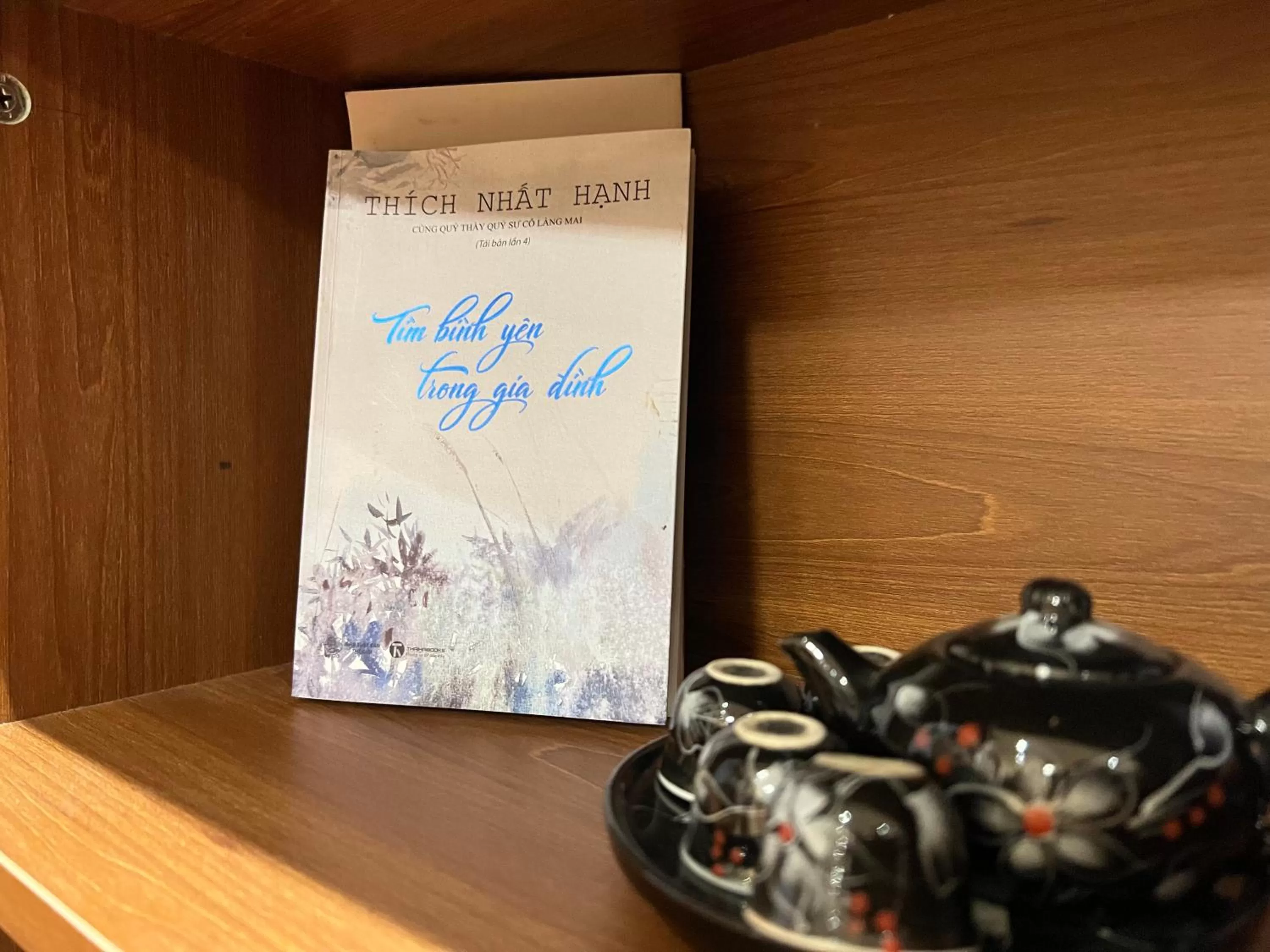 Library in Samatha Hotel Bai Chay, Ha Long