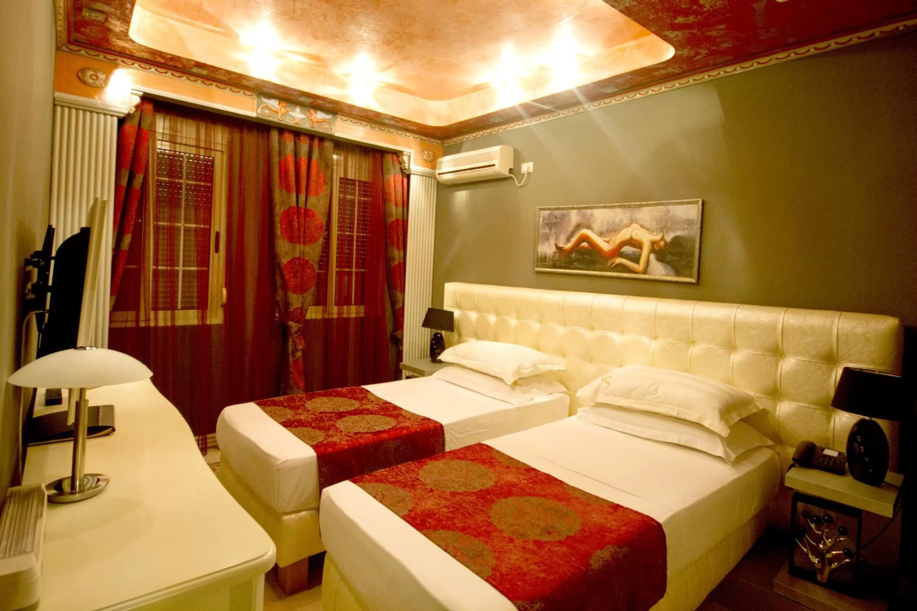 Photo of the whole room, Bed in Hotel Villa Fernando Tirana