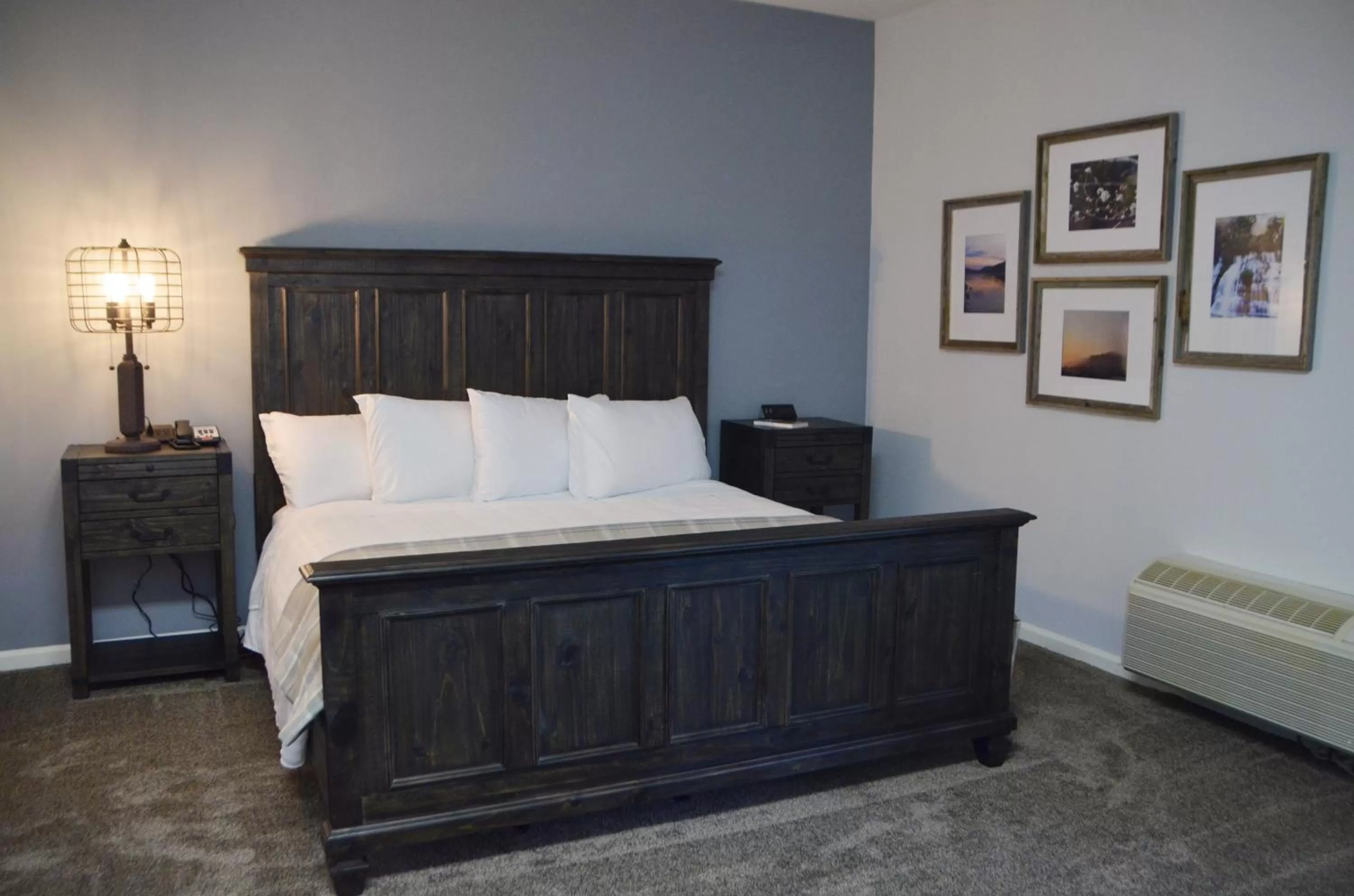 Bed in The Retreat at Center Hill Lake