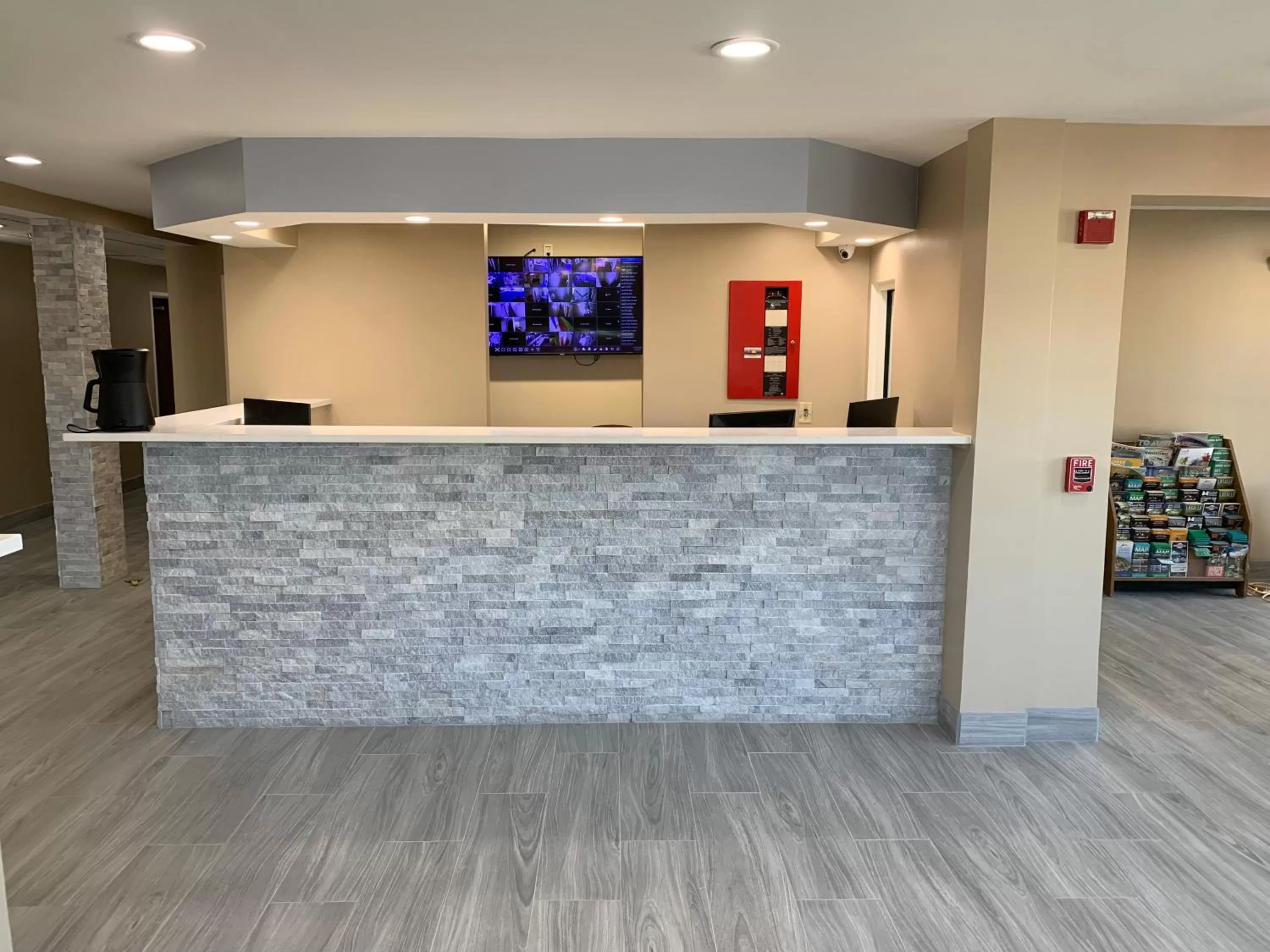 Lobby or reception in Super 8 by Wyndham Joliet