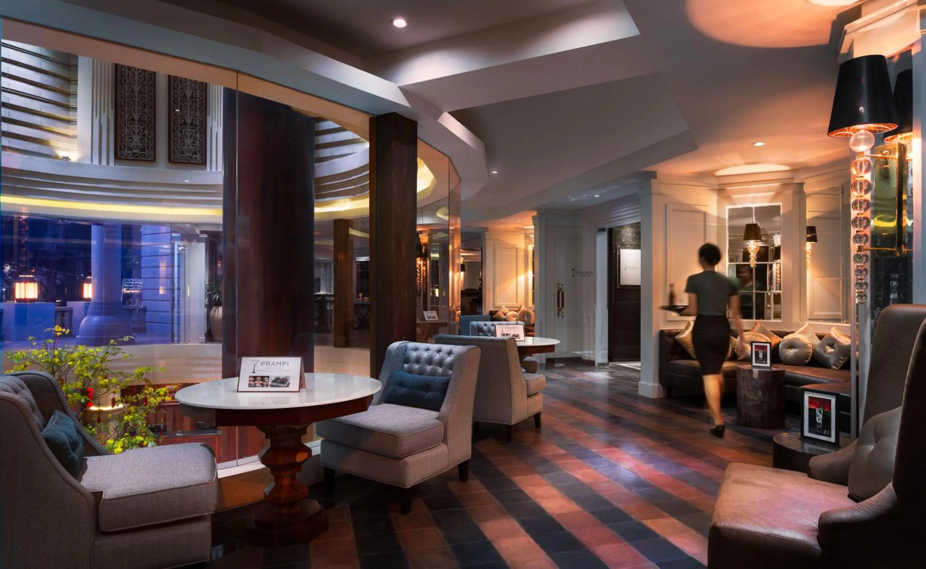 Lounge or bar in J7 Angkor Hotel