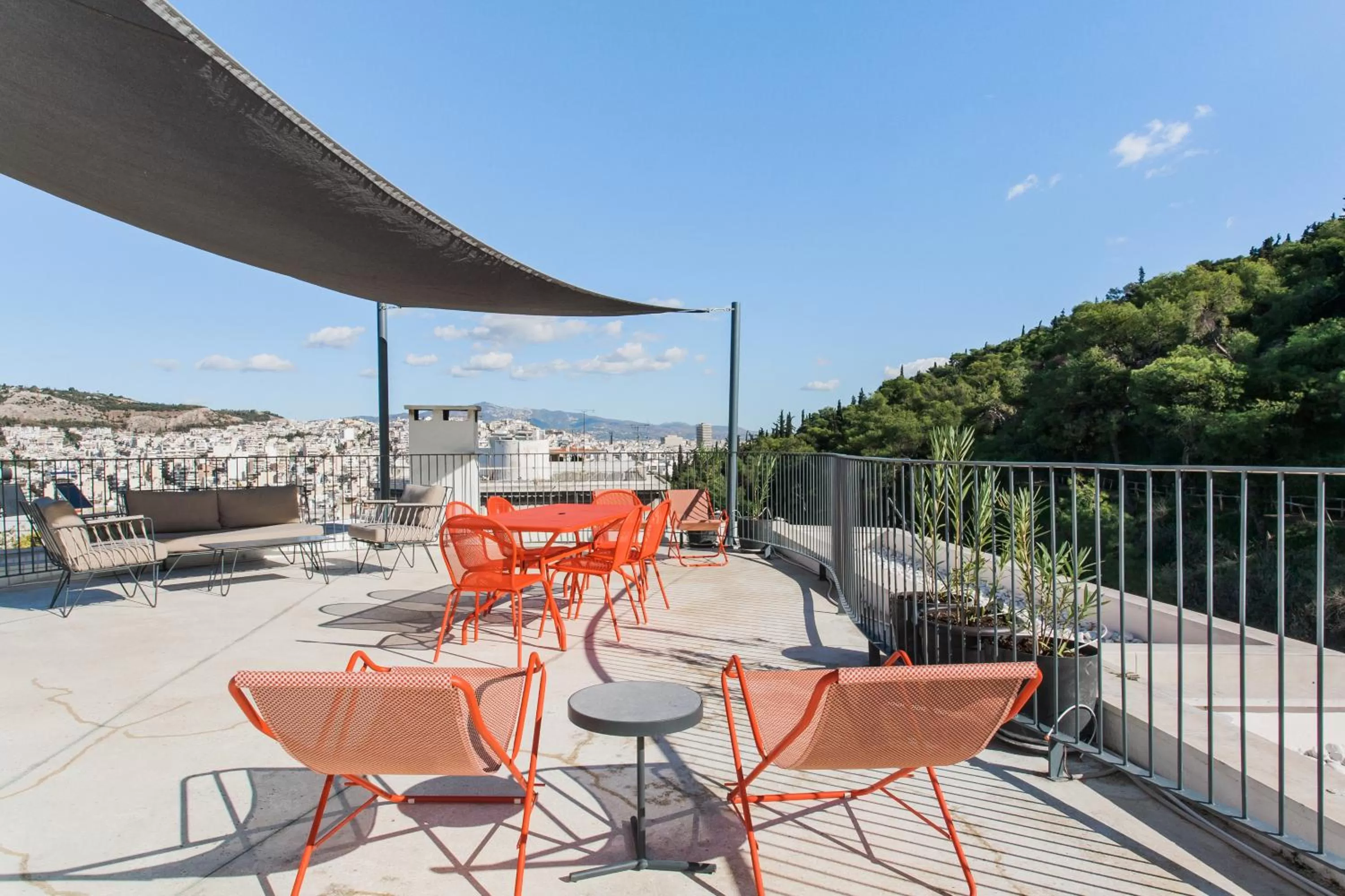 Balcony/Terrace in ZOIA The Hill by UPSTREET