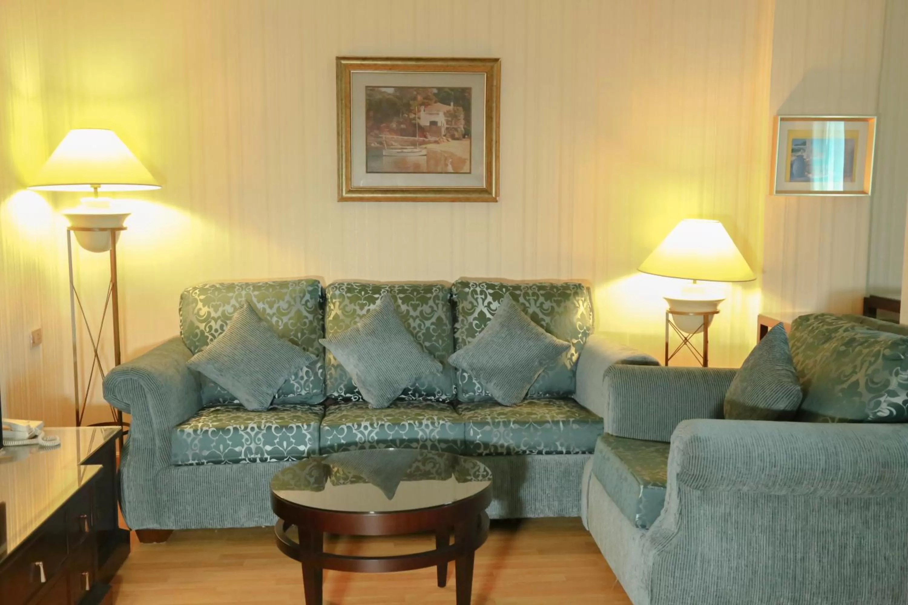 Living room, Seating Area in Swiss Al Hamra Hotel