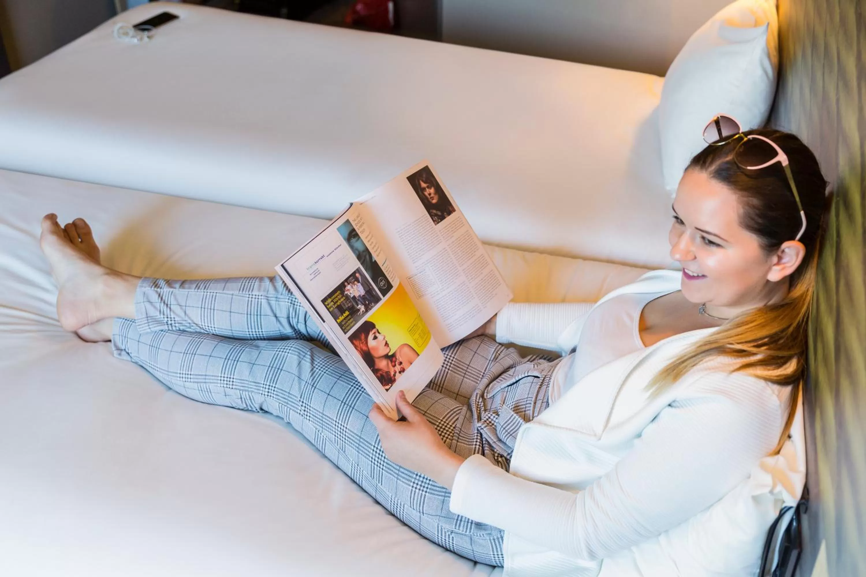 People, Bed in ibis Baden Neuenhof