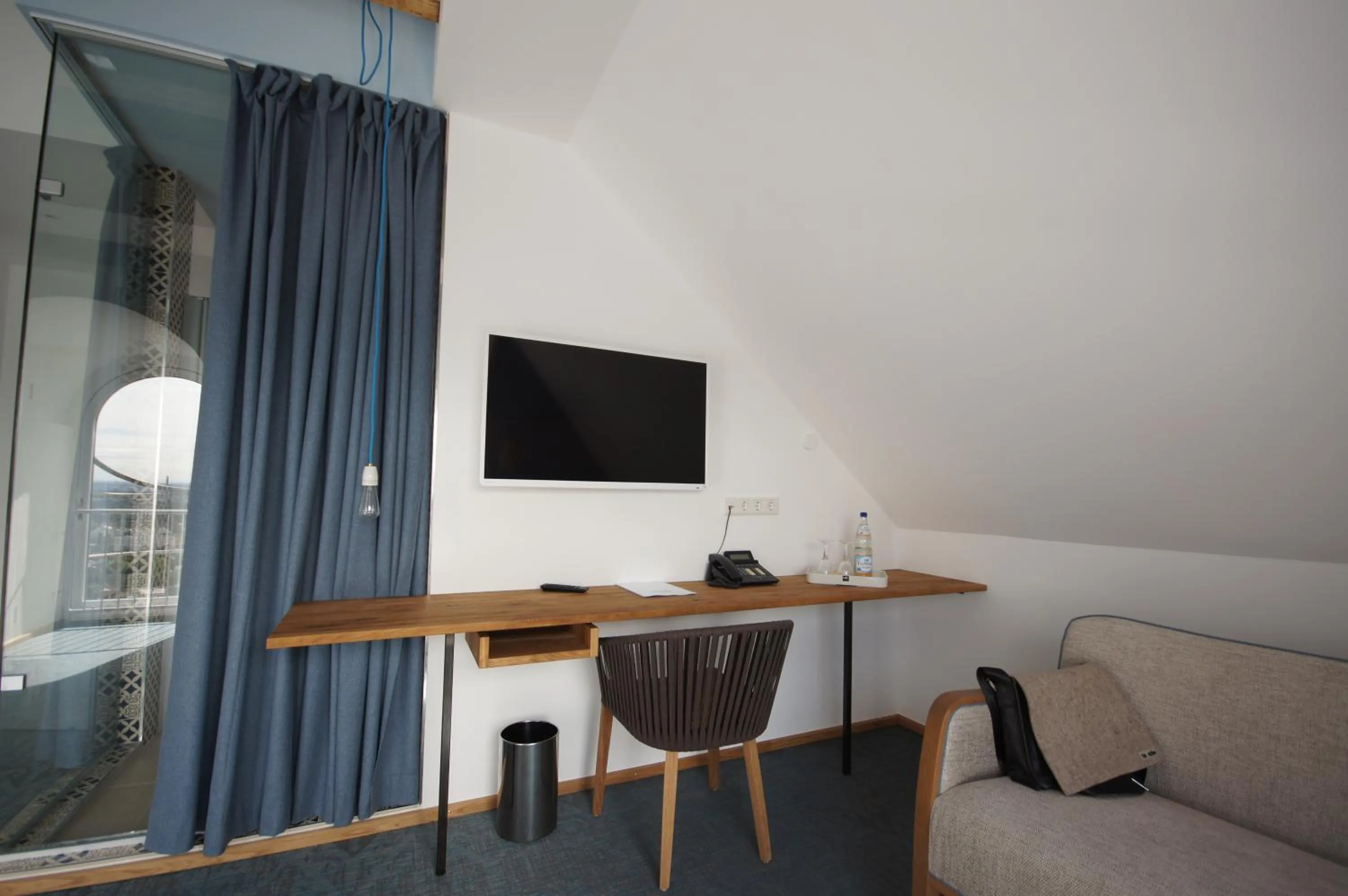 Photo of the whole room in Hotel Schöne Aussicht