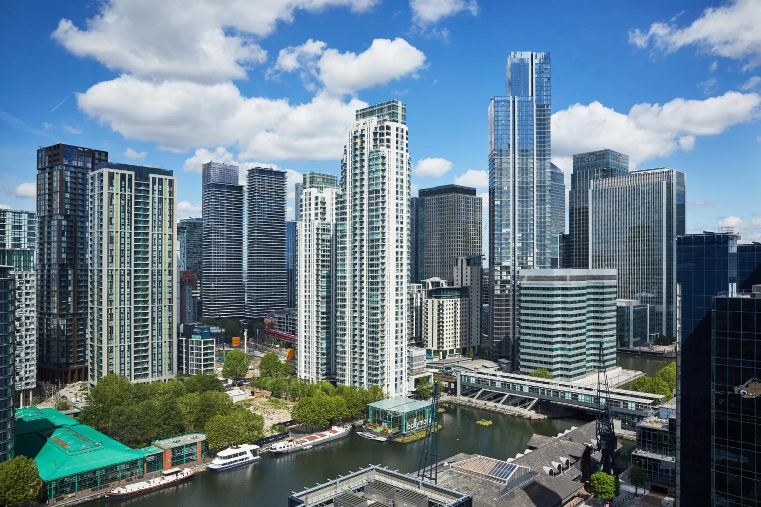 Neighbourhood in ARK Canary Wharf