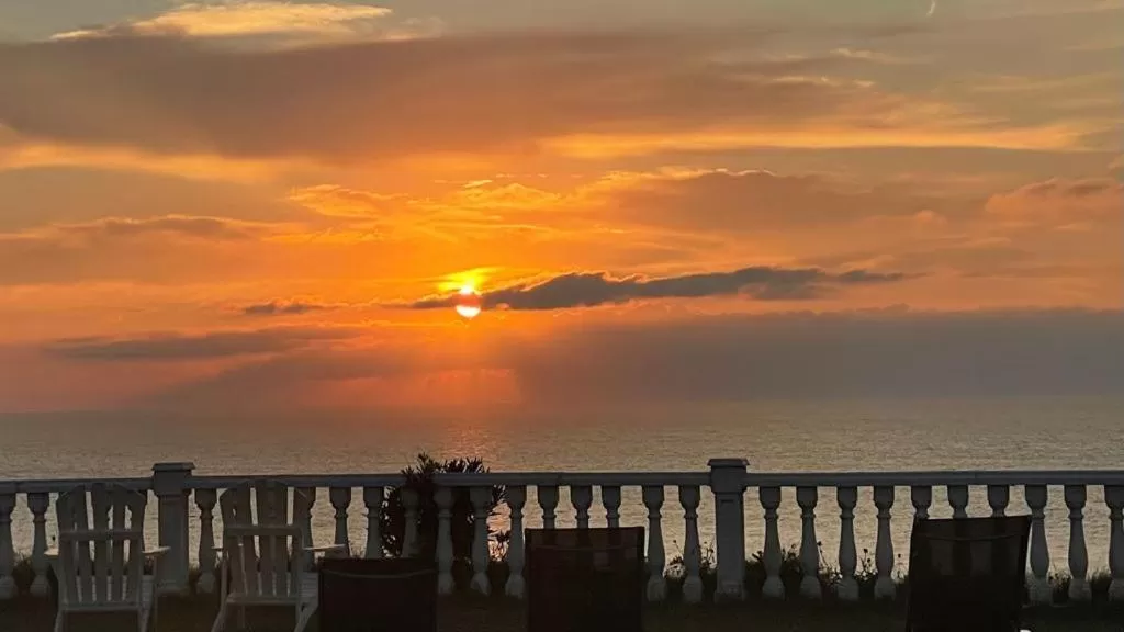 Apartamentos El Caserio