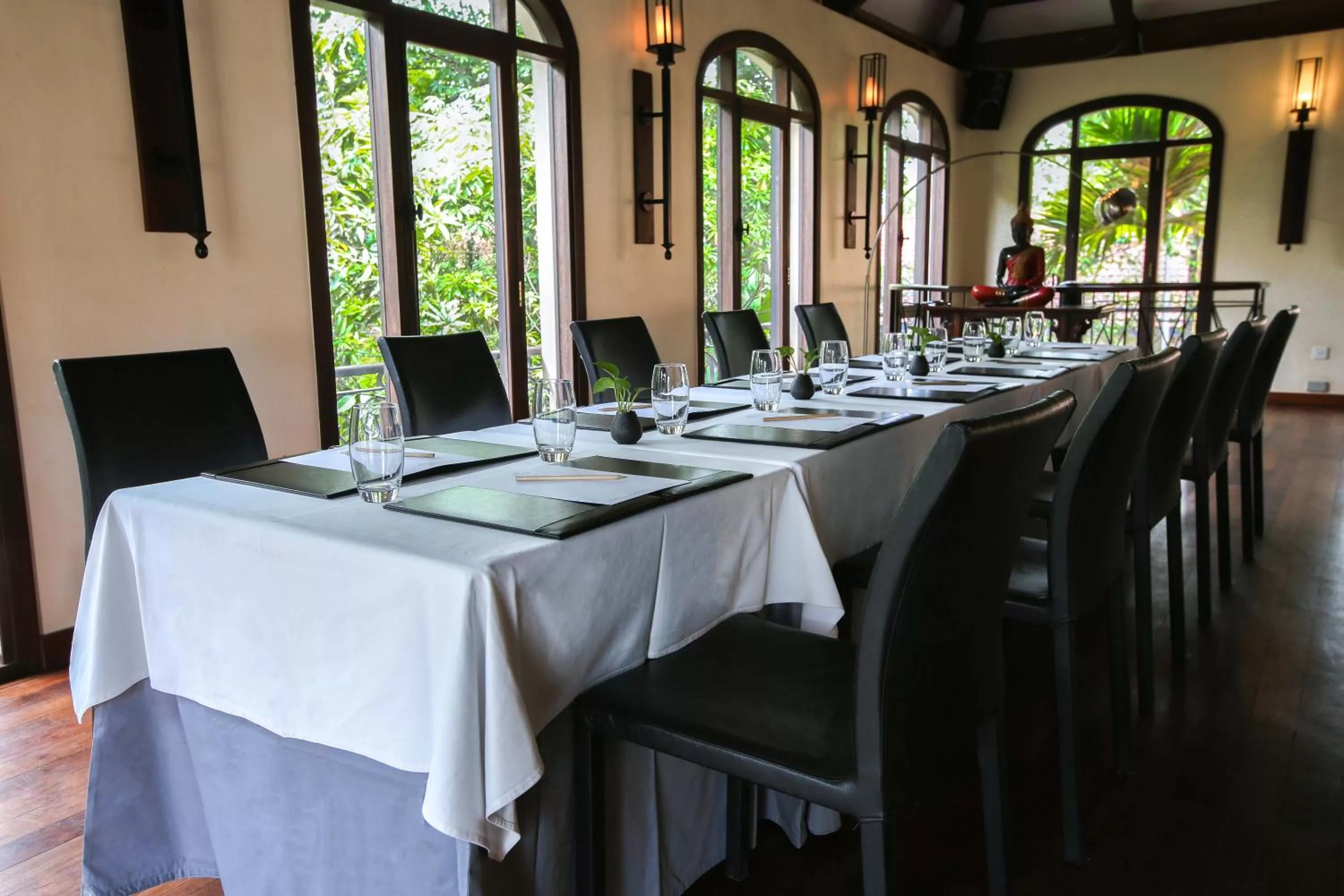 Business facilities in Heritage Suites Hotel