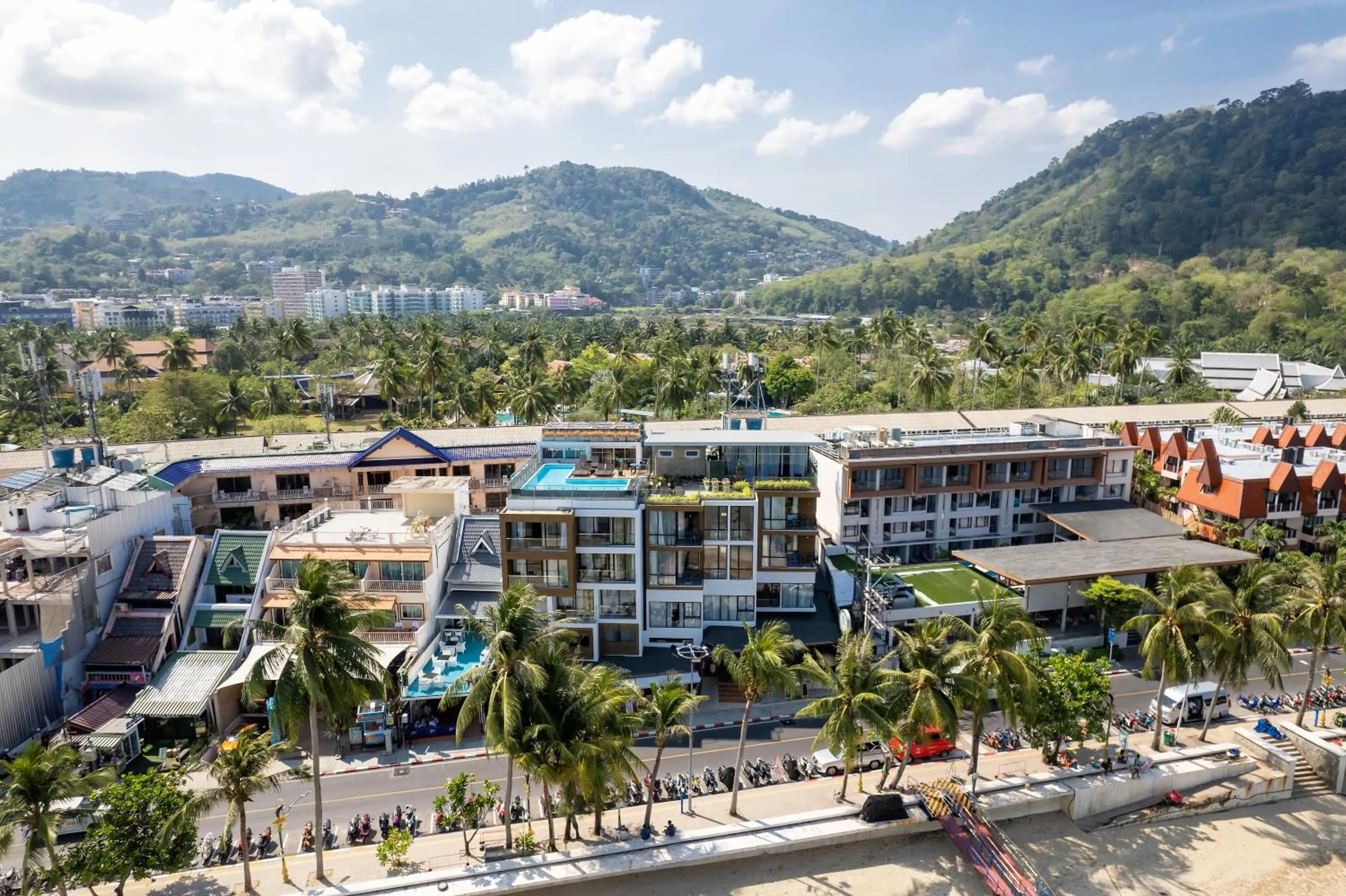 Property building in Patong Signature Boutique Hotel
