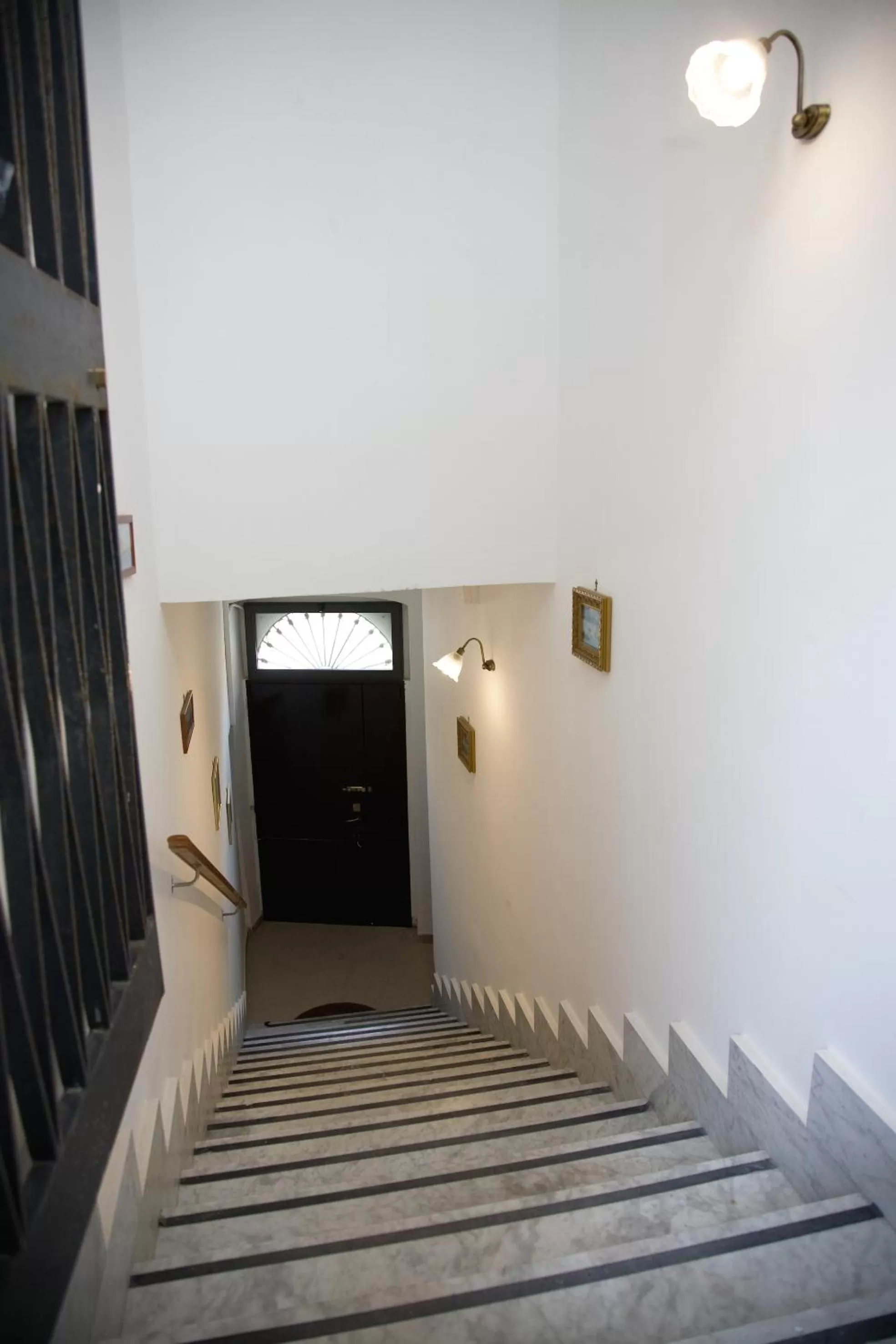 Decorative detail, Bed in Alle Antiche Terme