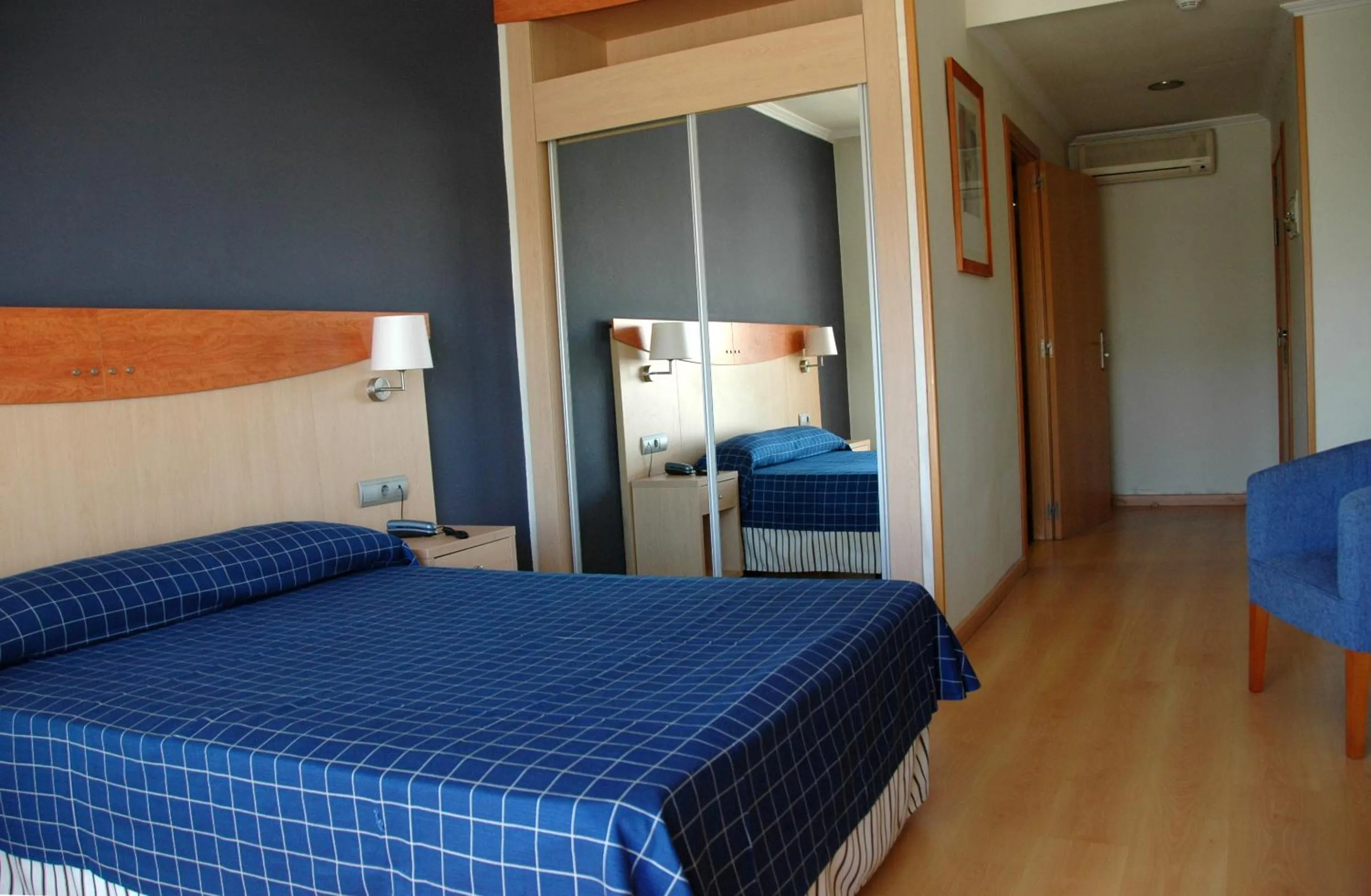 Bedroom in Hotel President