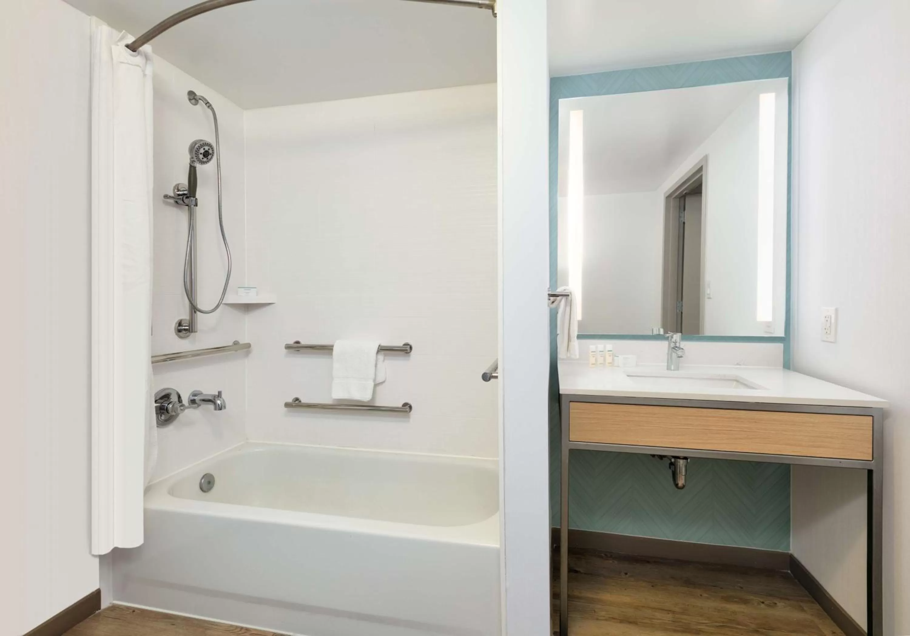 Bathroom in Hilton Garden Inn Irvine East/Lake Forest