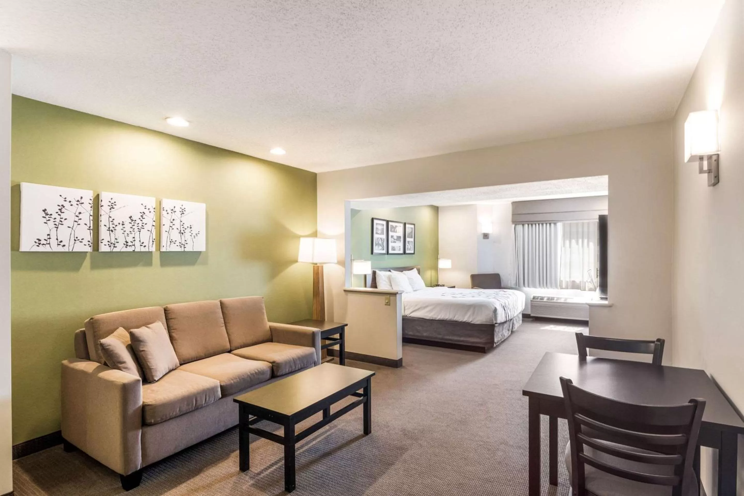 Photo of the whole room, Bed in Sleep Inn & Suites Niantic North