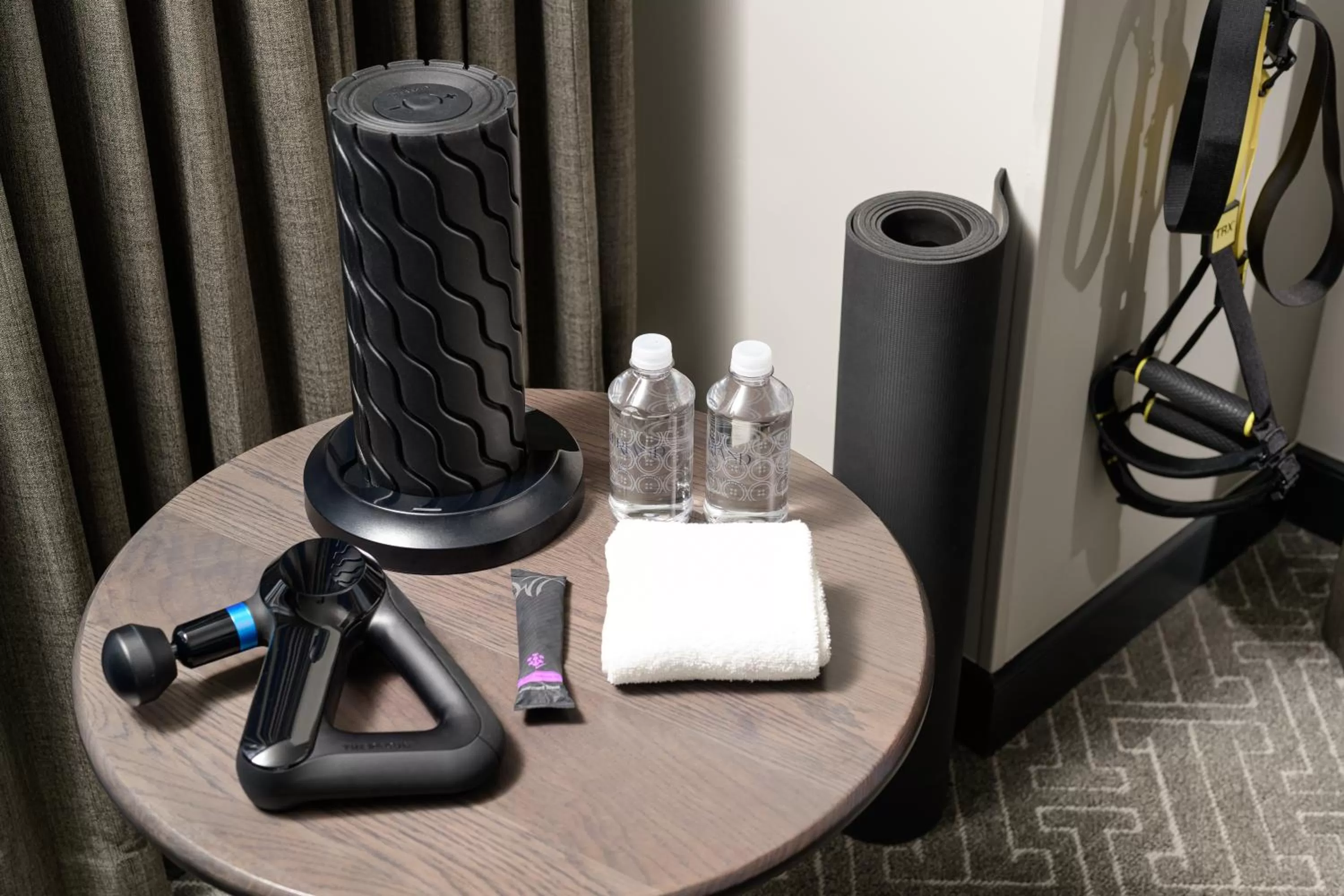 Bedroom in Cumberland House Knoxville, Tapestry Collection by Hilton