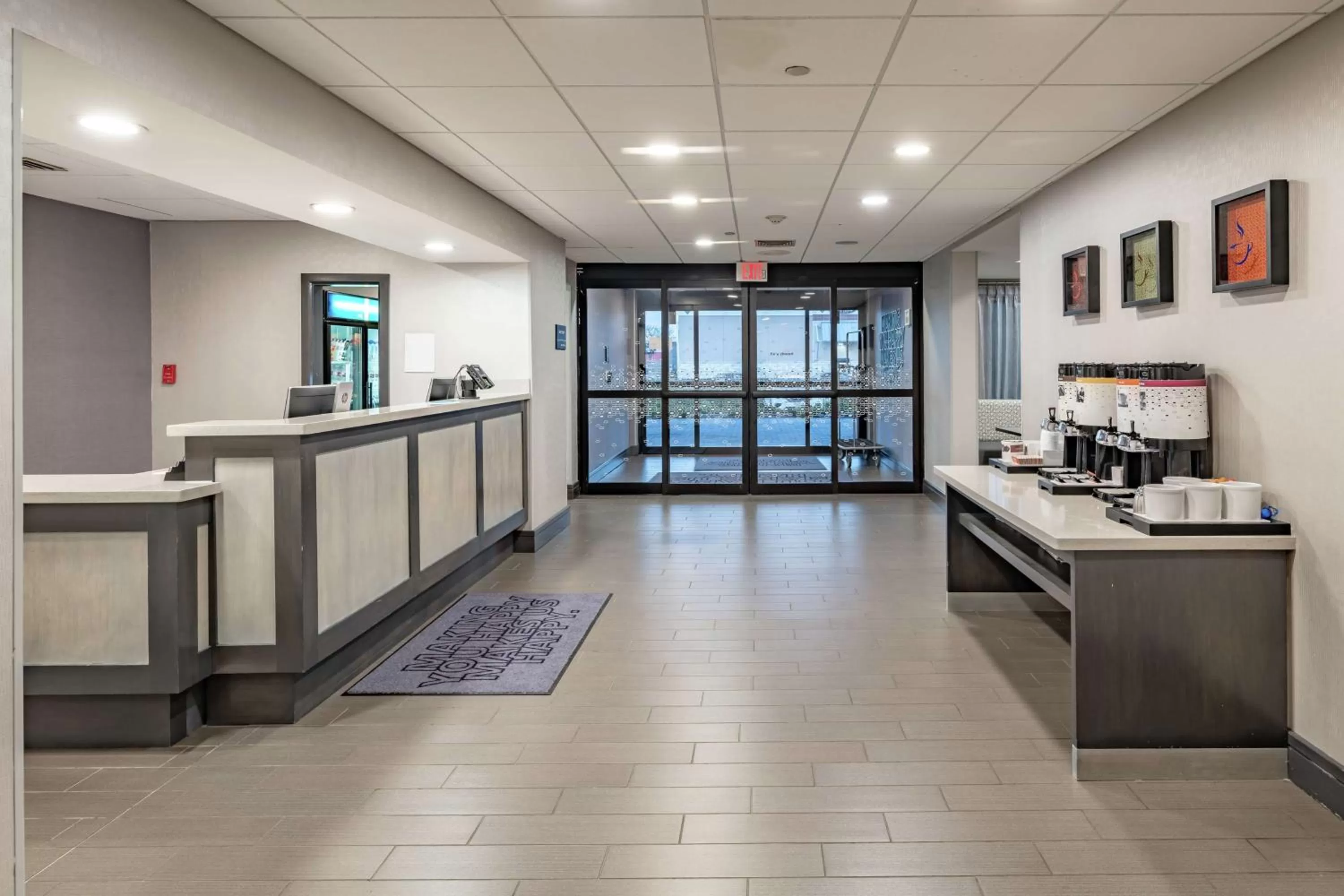Lobby or reception in Hampton Inn Waco North