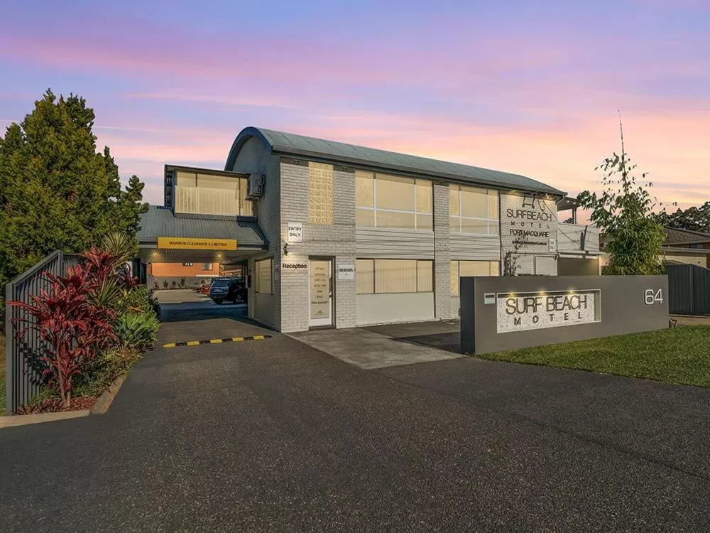 Property building in Surf Beach Motel Port