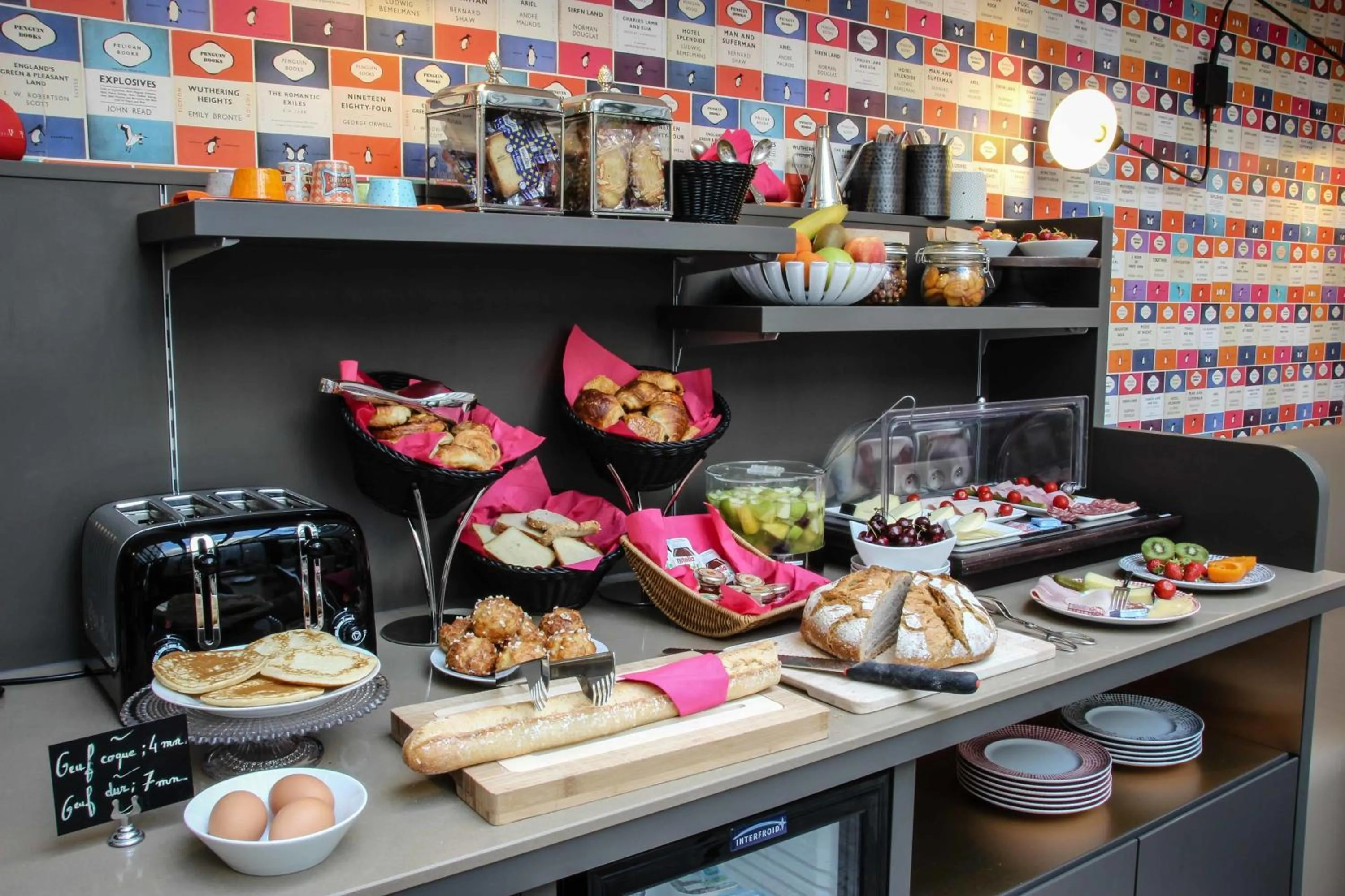 Food in Hôtel Vic Eiffel