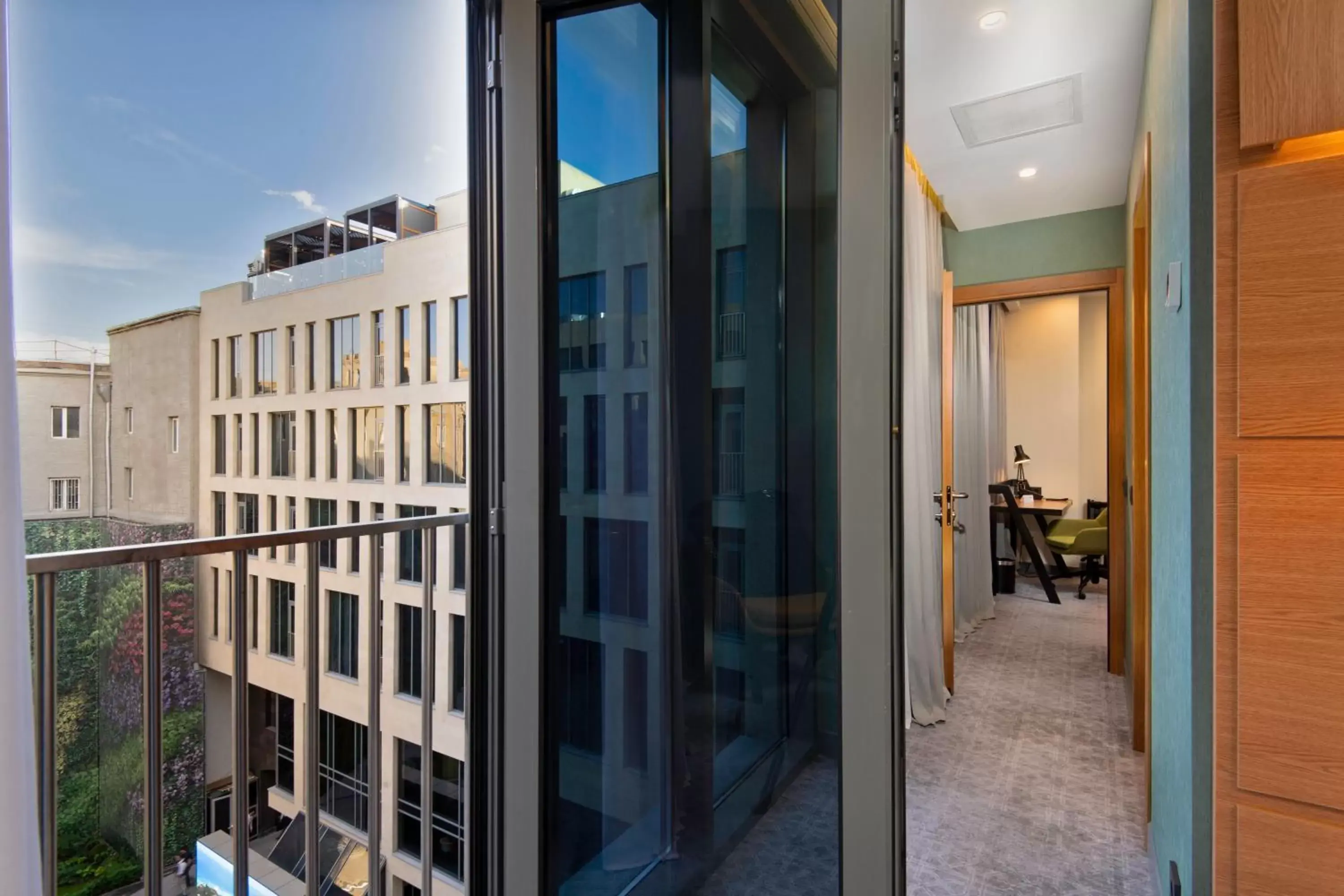 1 King Bed 1 Bedroom Suite in Holiday Inn Yerevan - Republic Square, an IHG Hotel 1 King Bed 1 Bedroom Suite in Holiday Inn Yerevan - Republic Square, an IHG Hotel