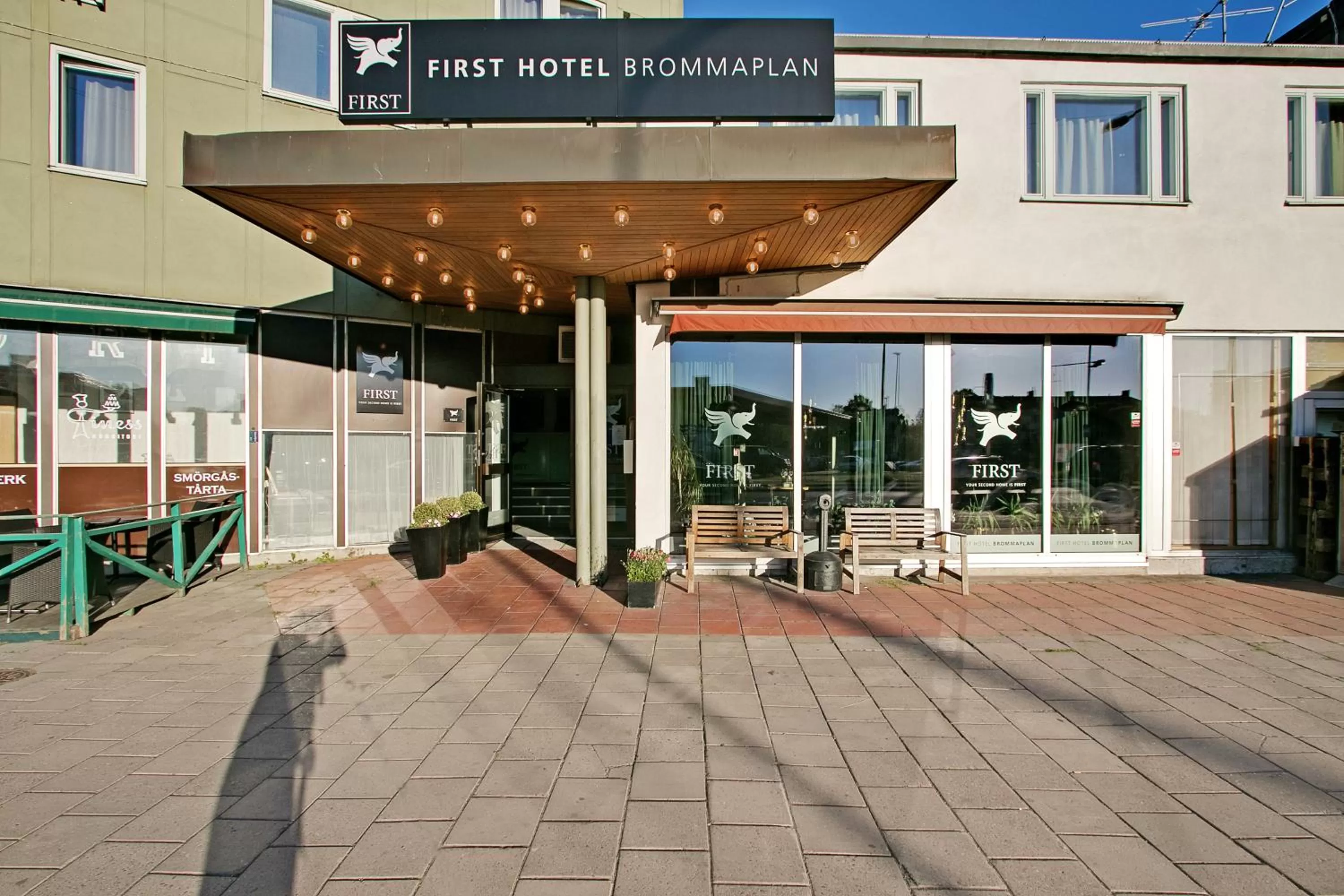 Patio in First Hotel Brommaplan