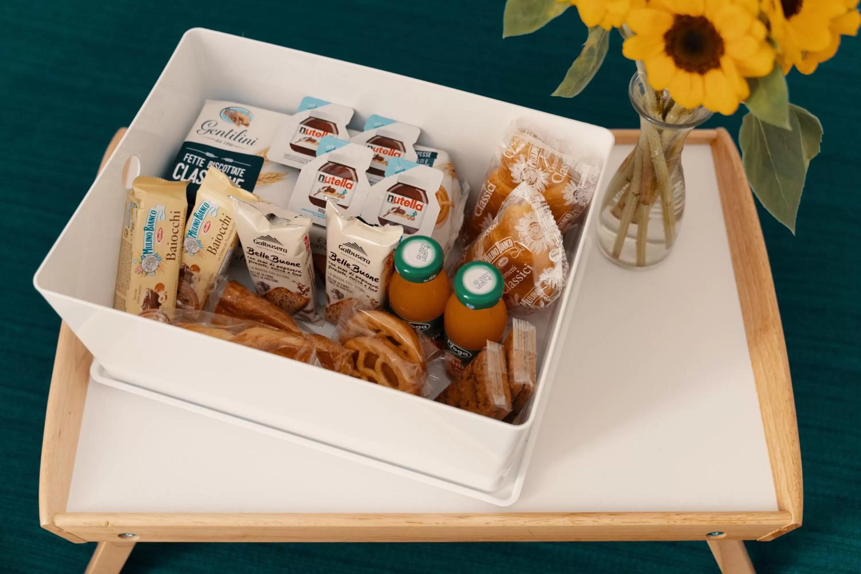 Food and drinks in B&B Domus Quiritum