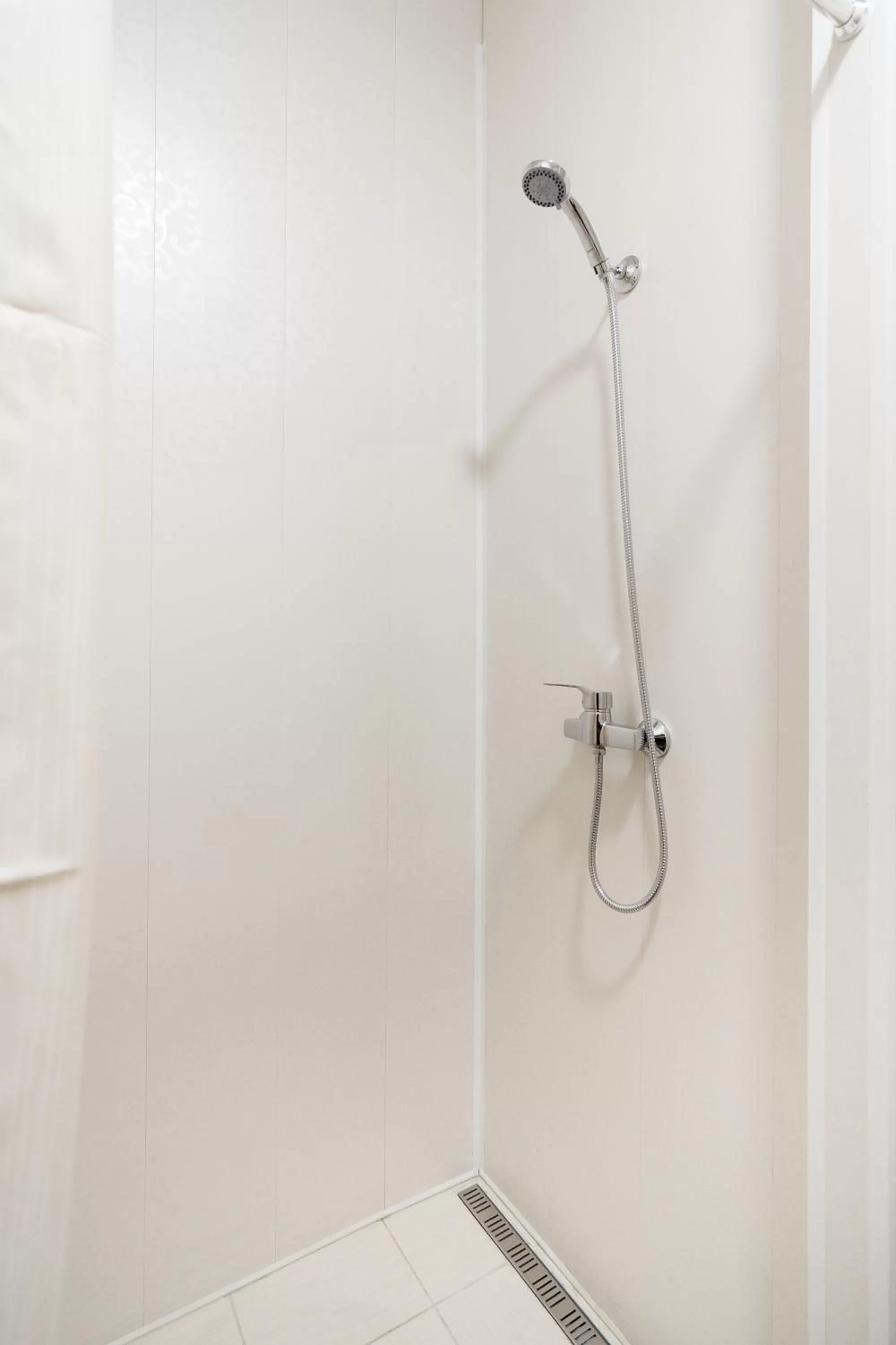 Shower in Apartments near Deribasovskaya