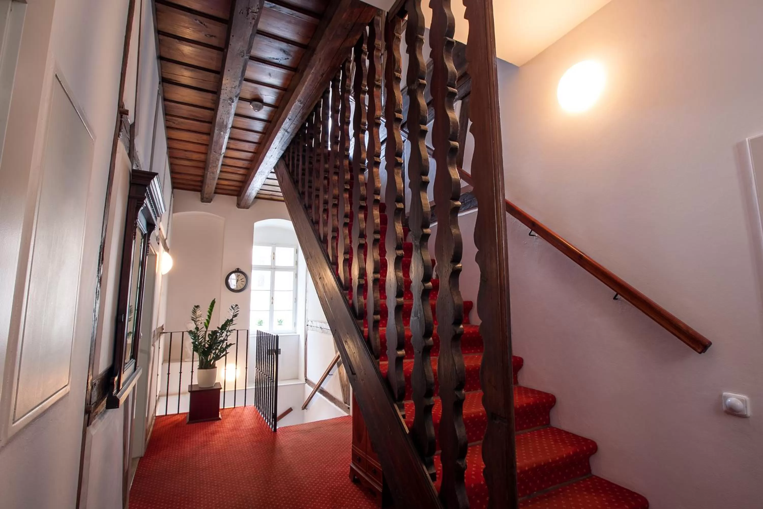 Property building in Tyn Yard Residence