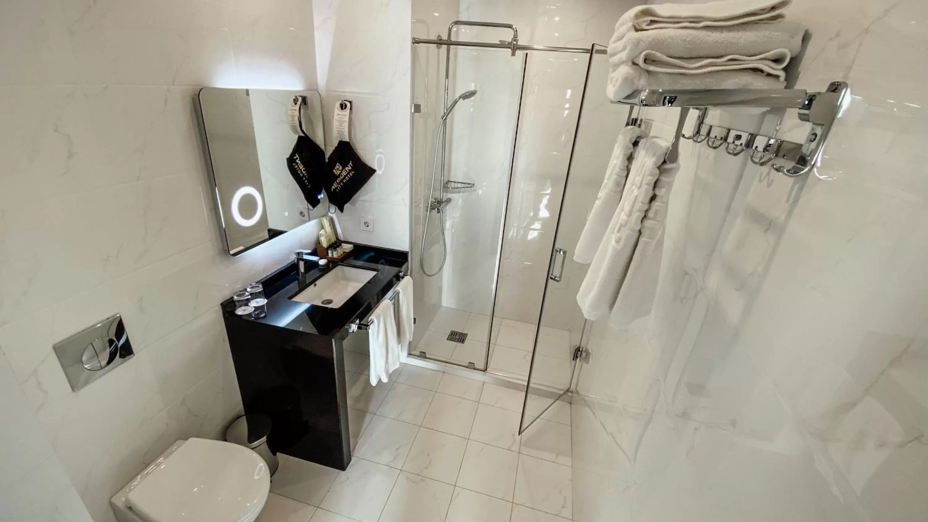 Bathroom in Resident City Hotel